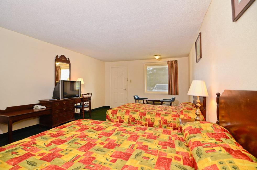 Motel 6 Sandersville, GA