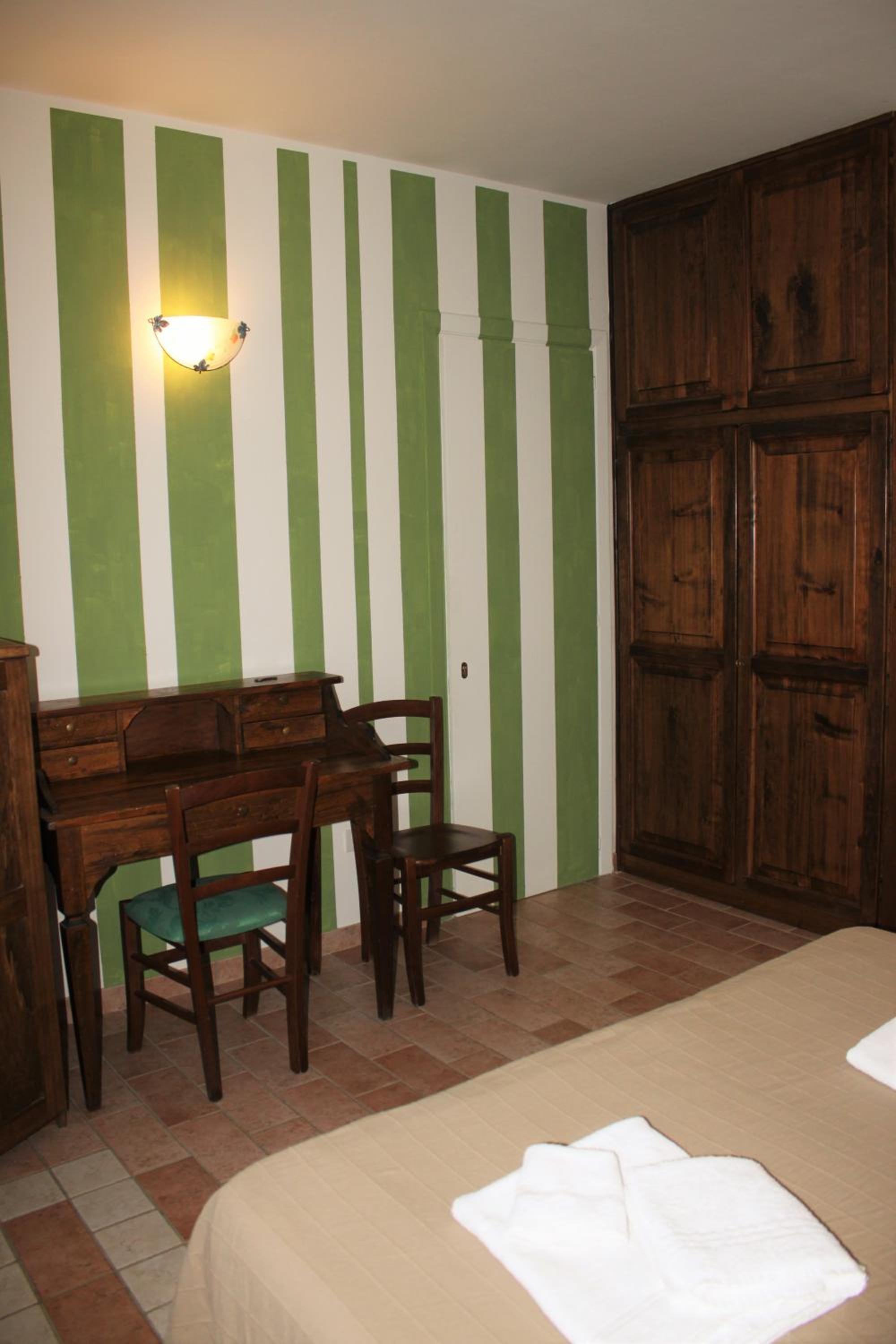 Bio Agriturismo Montemenardo Apartments view 4