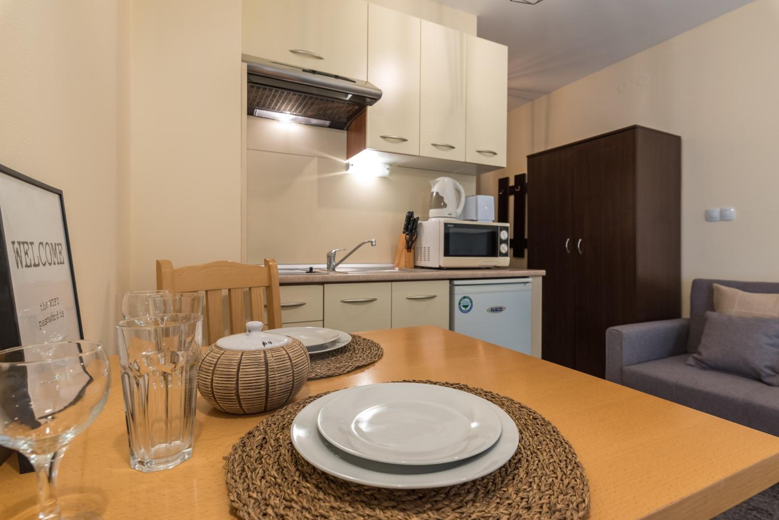 ★ Stylish & Cozy Studios in Valentina Heights Boutique Hotel ★