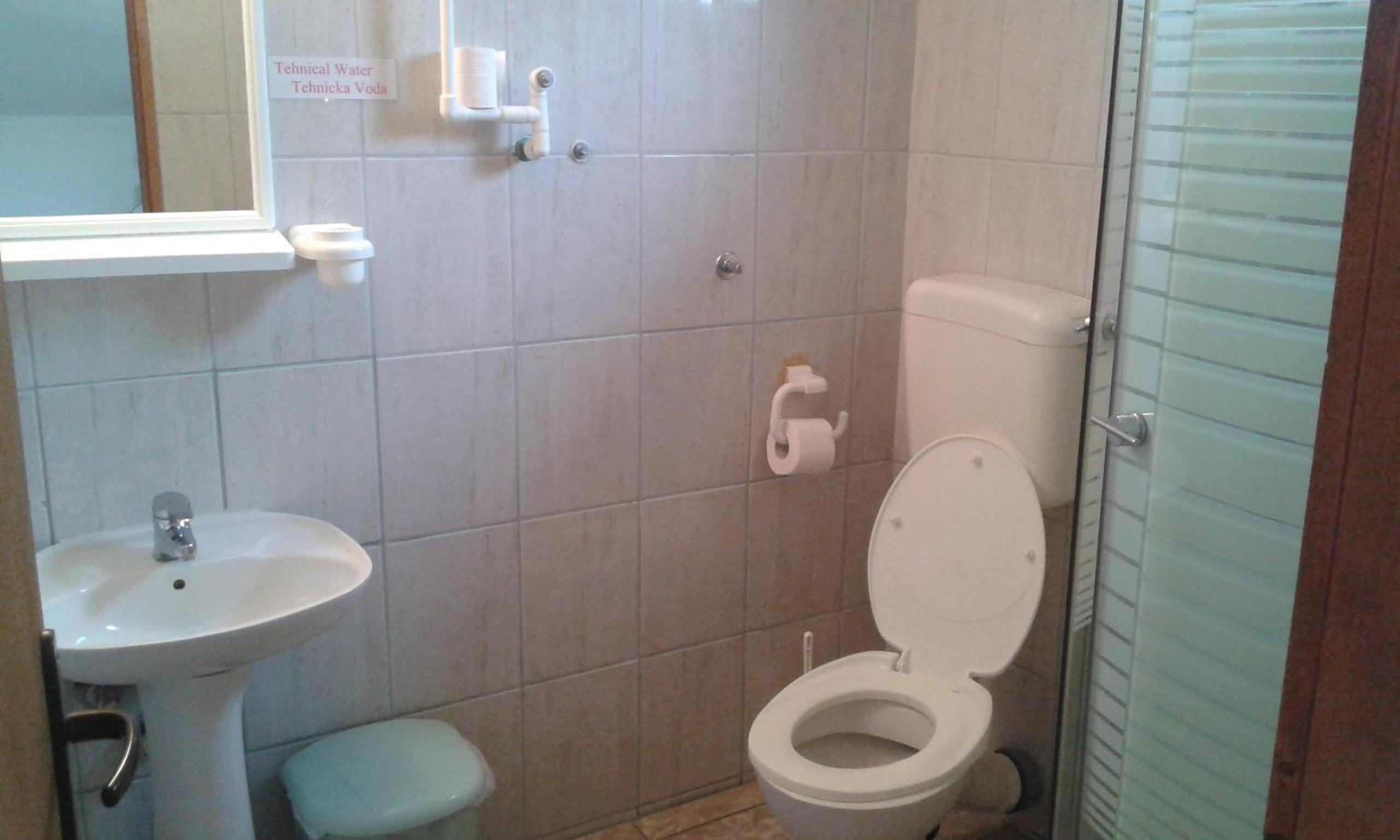 Prenociste na dunavu