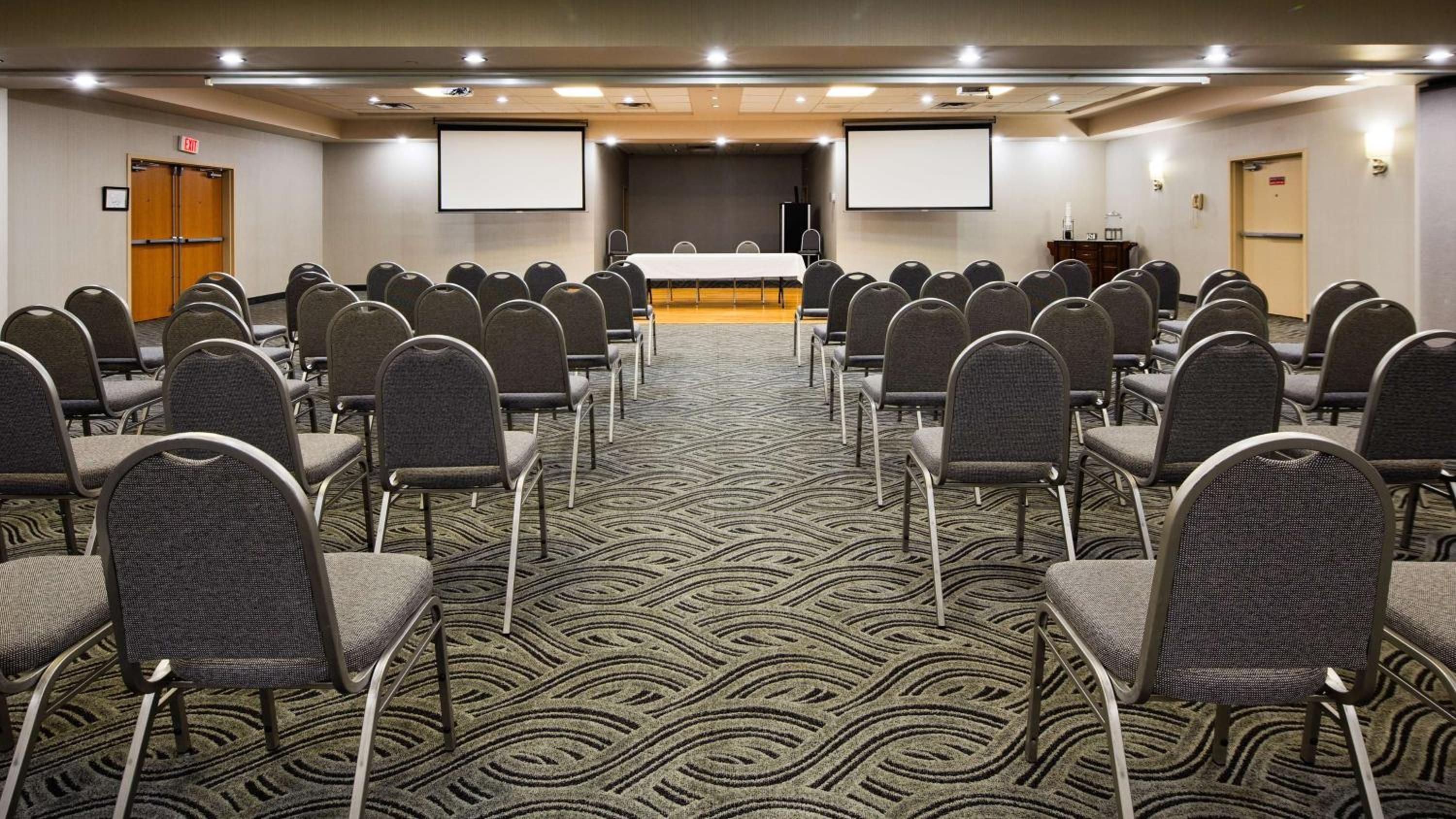 New York City Vacations - Best Western Plus York Hotel and Conference Center - Property Image 4