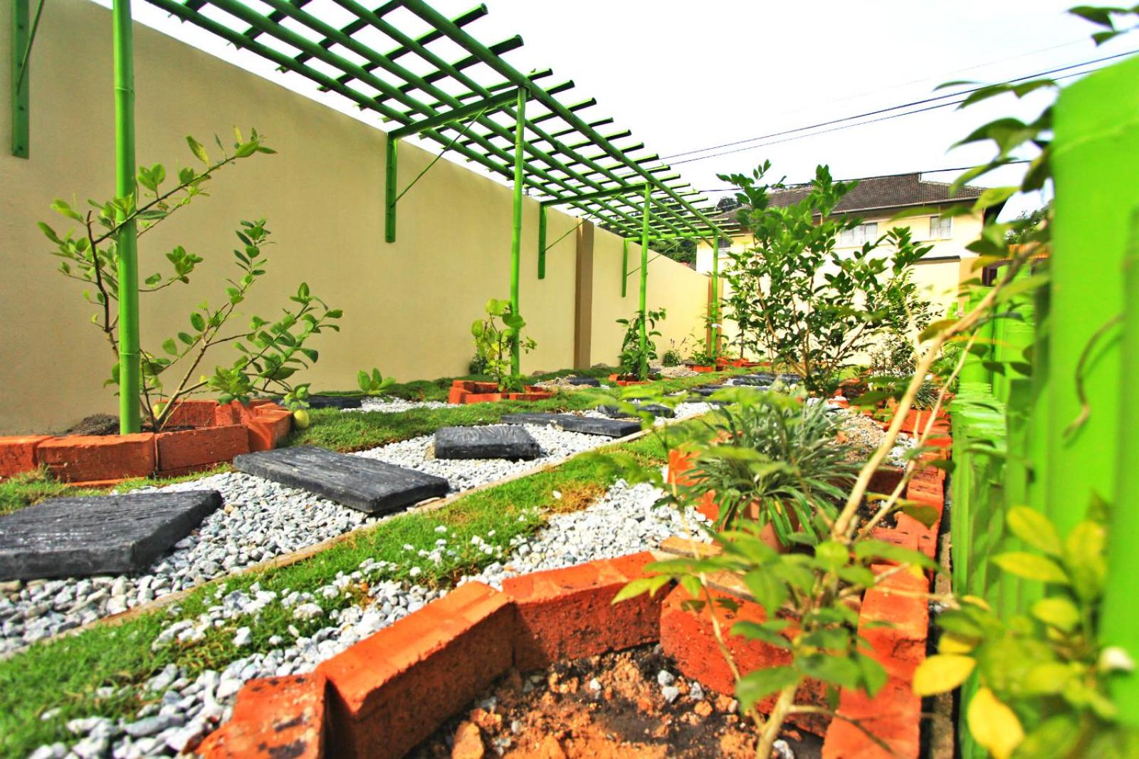 Gajah Villa 82