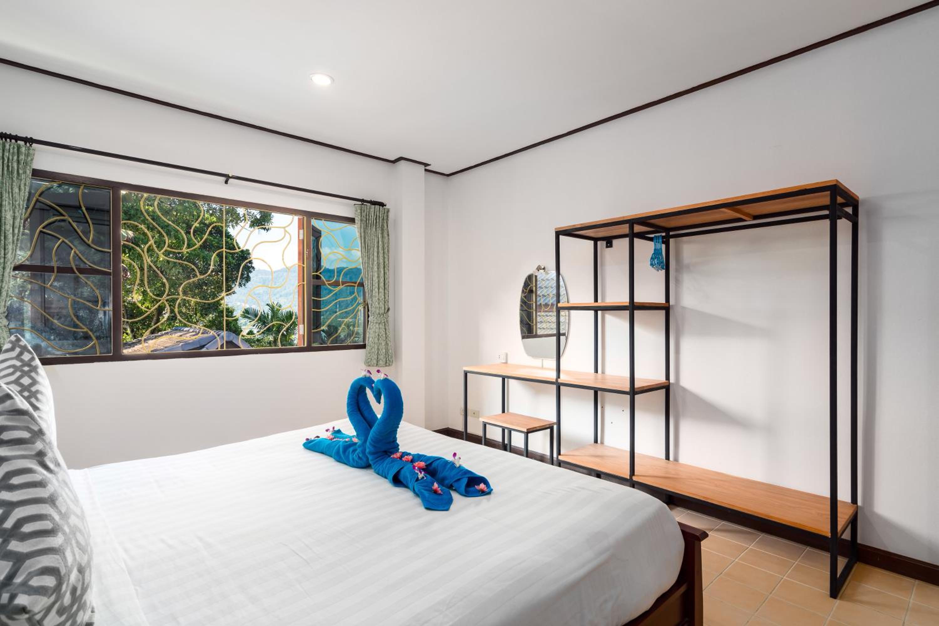 Chaweng Lakeview Residence