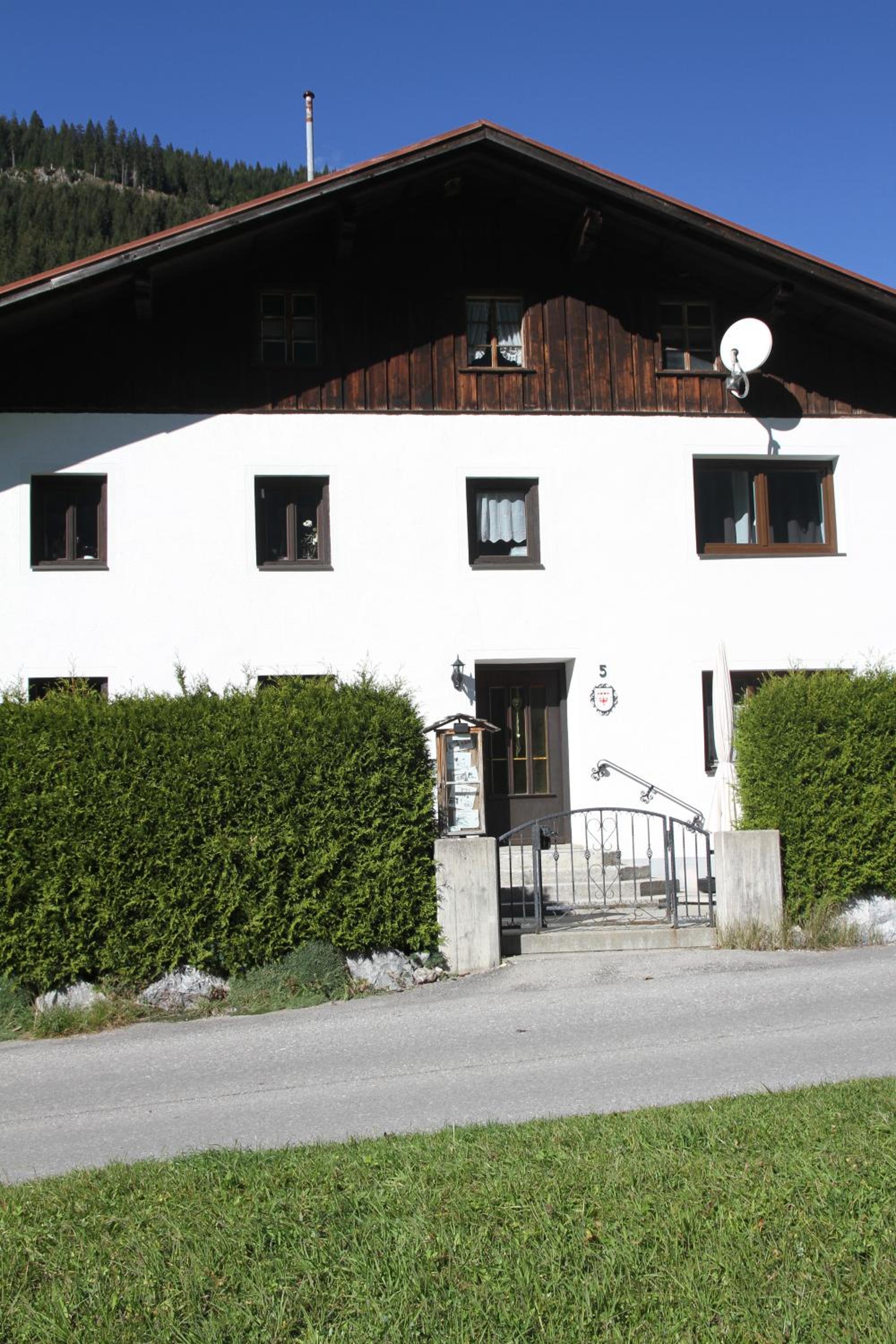 Photo 12