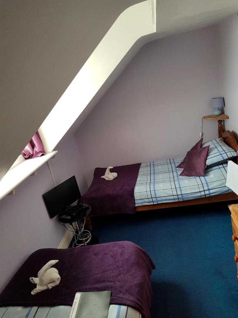 Molyneux Guesthouse view 2