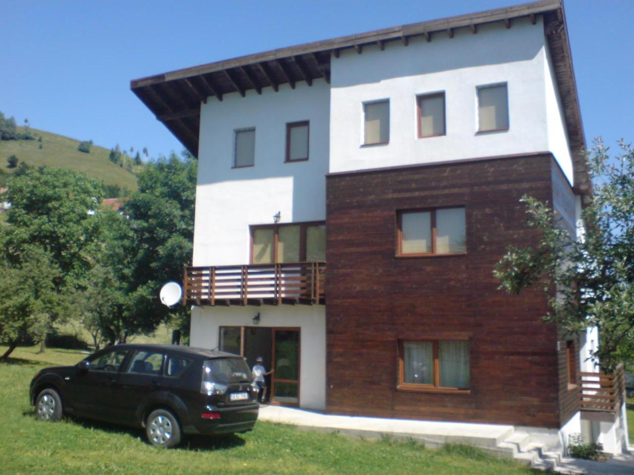 Casa Ambasadorului view 2