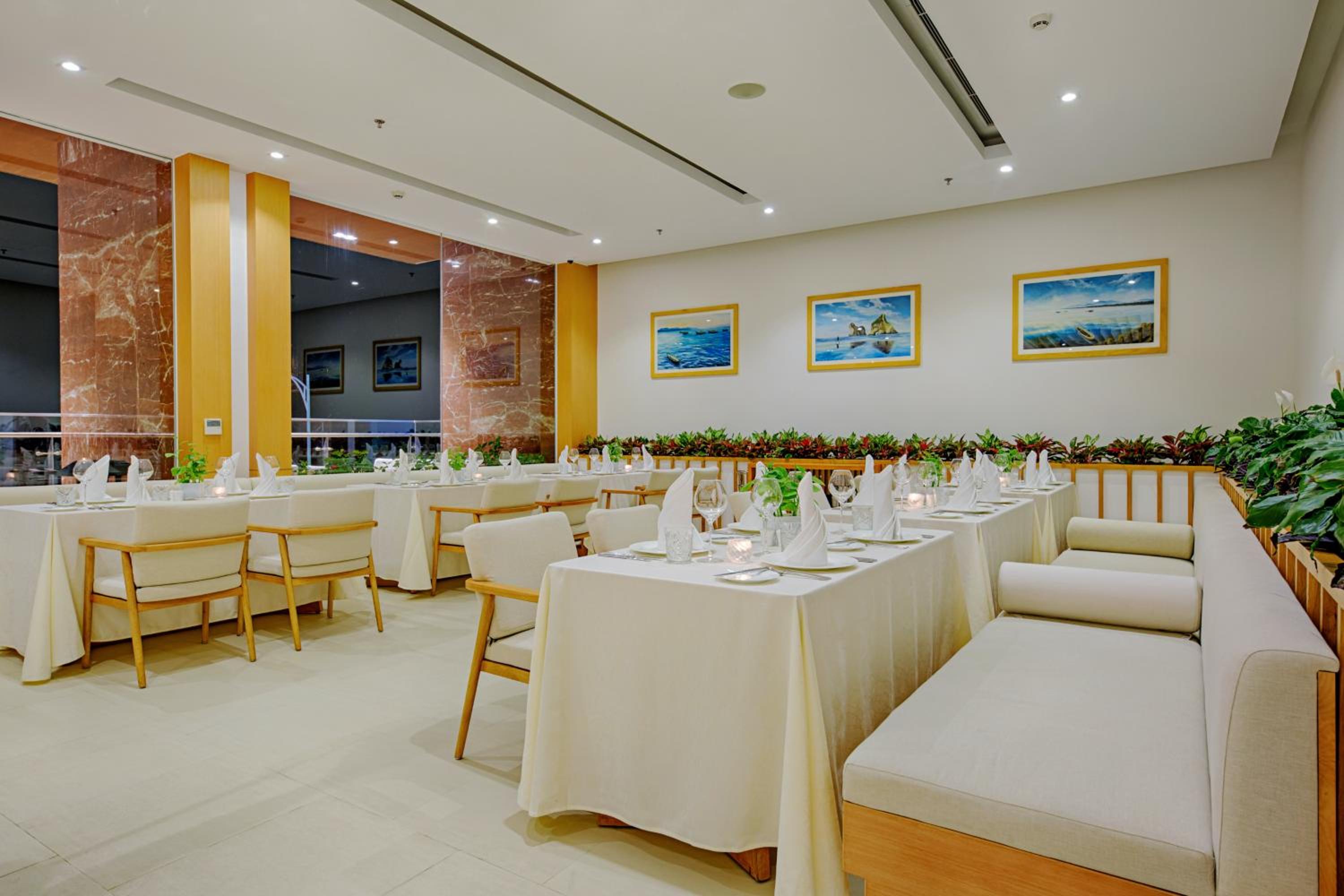 TMS Hotel Da Nang Beach 51