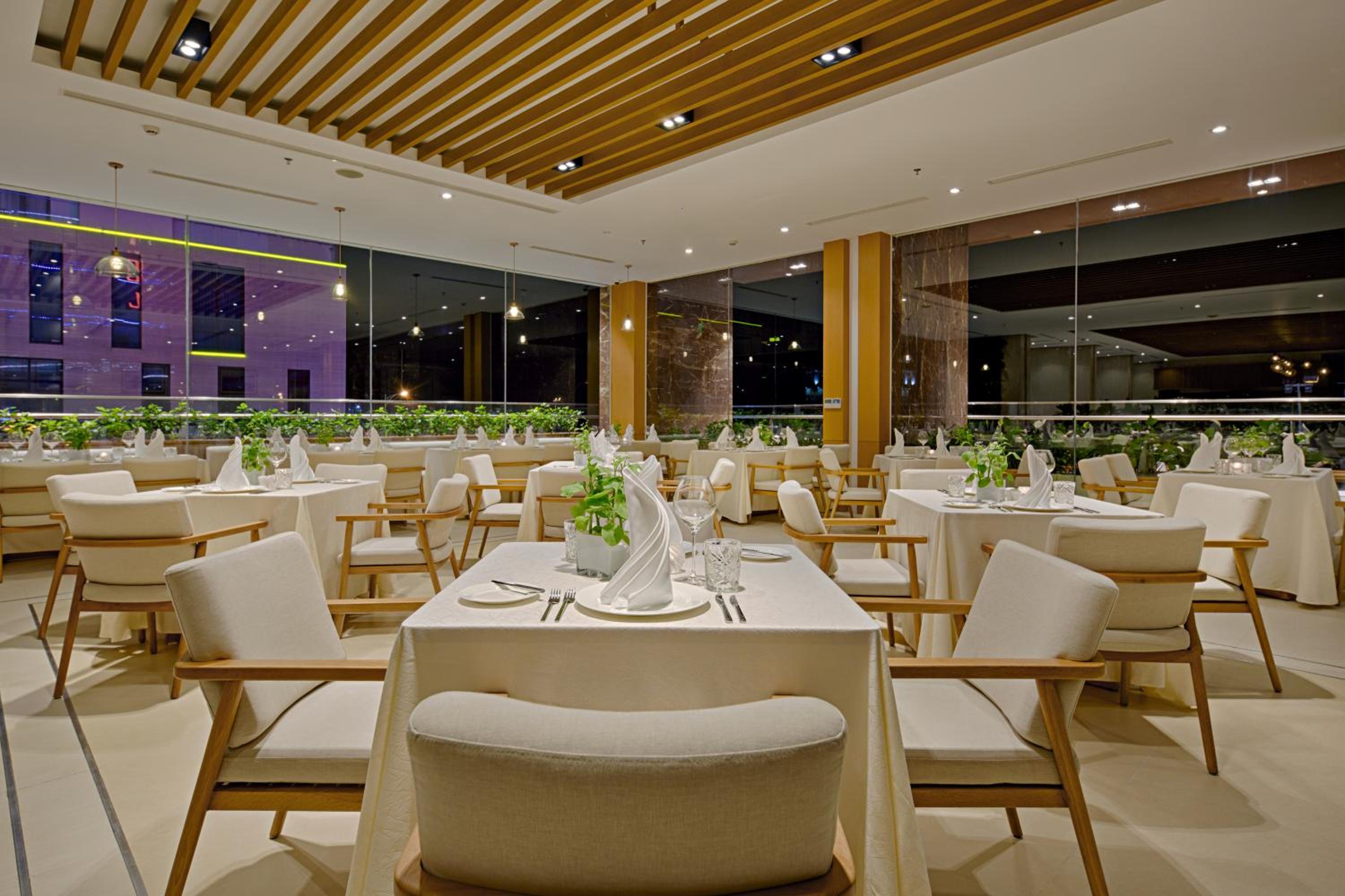TMS Hotel Da Nang Beach 137