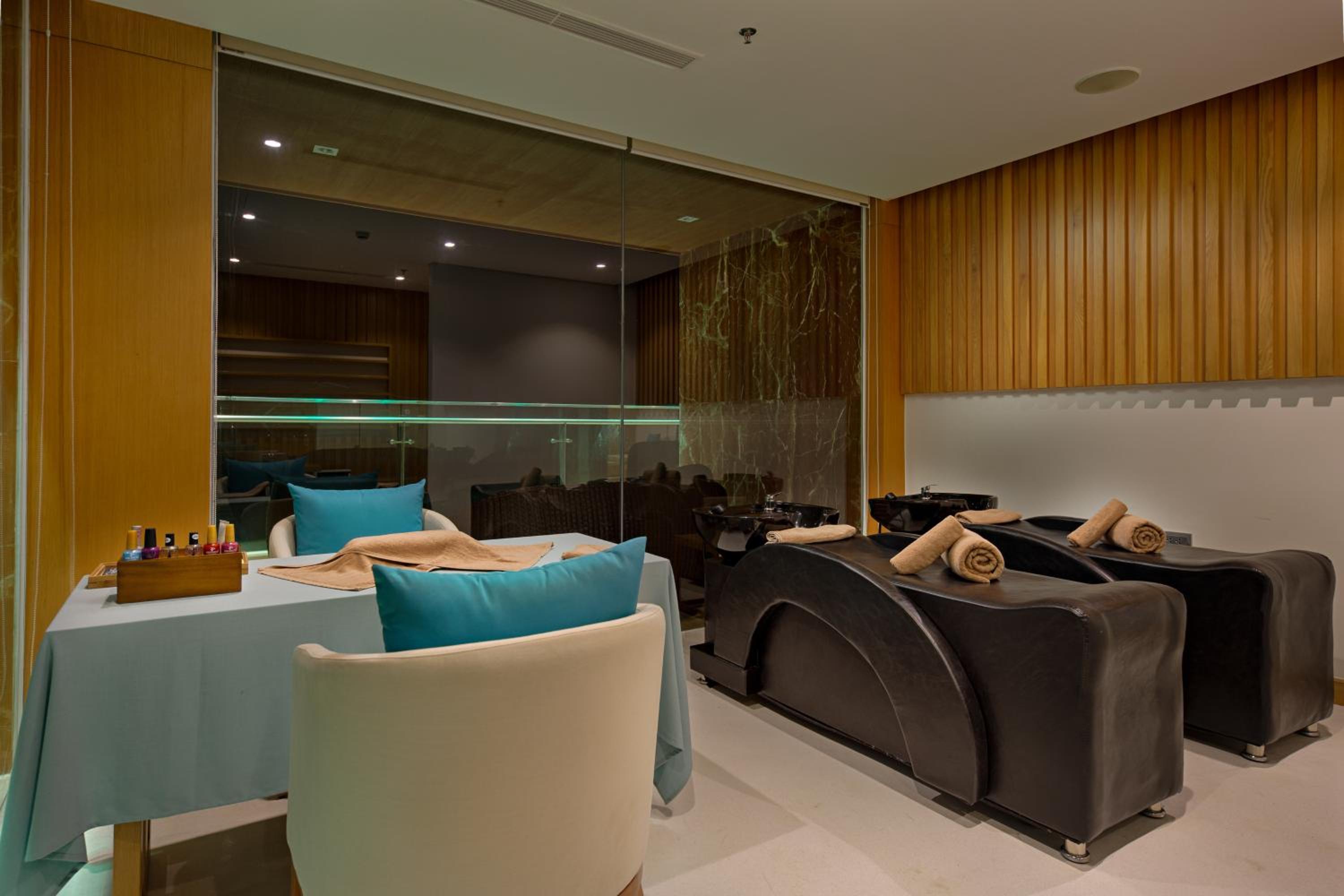 TMS Hotel Da Nang Beach 16