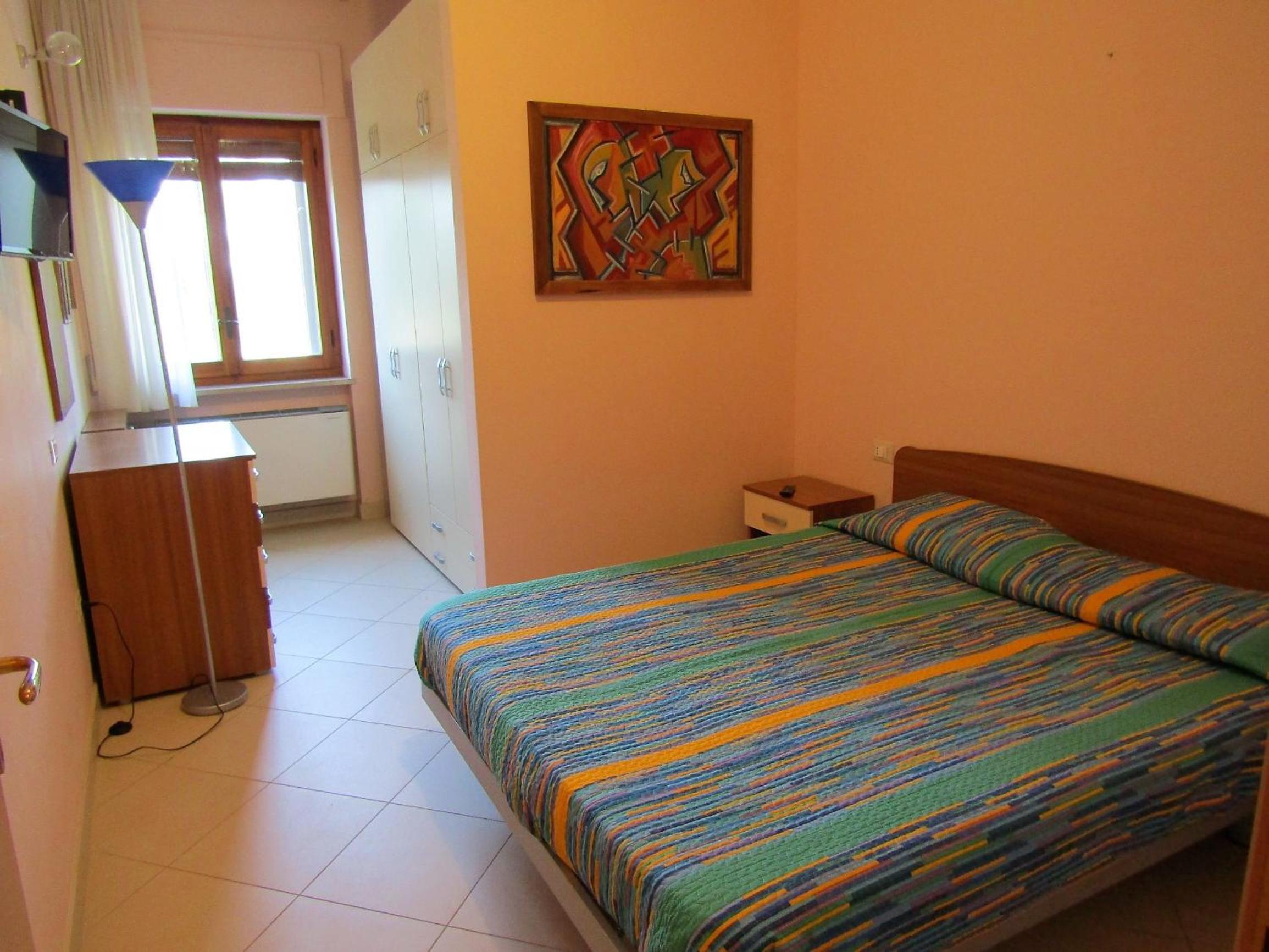 Photo 33
