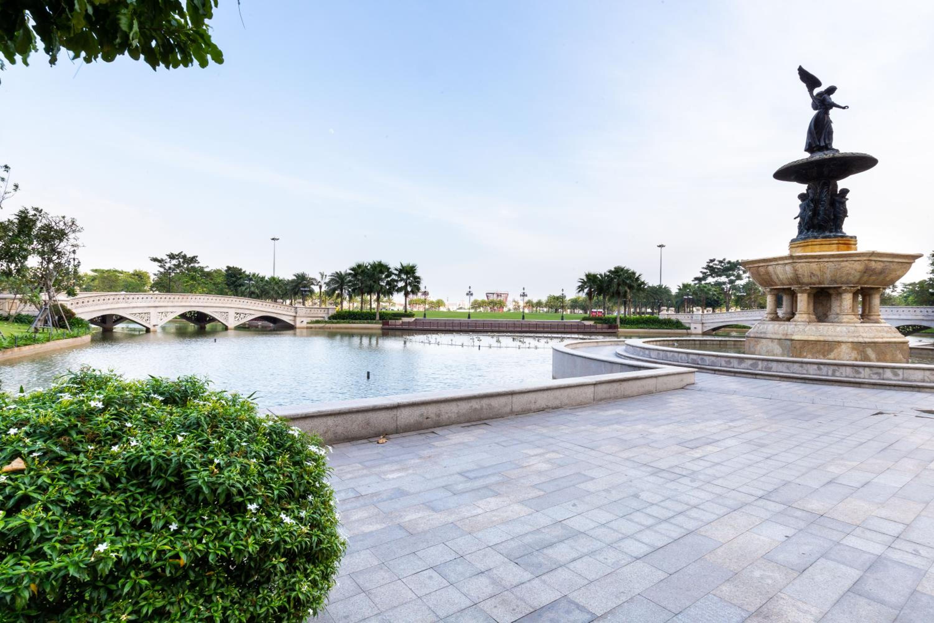 Vinhomes Luxury Art Condotel