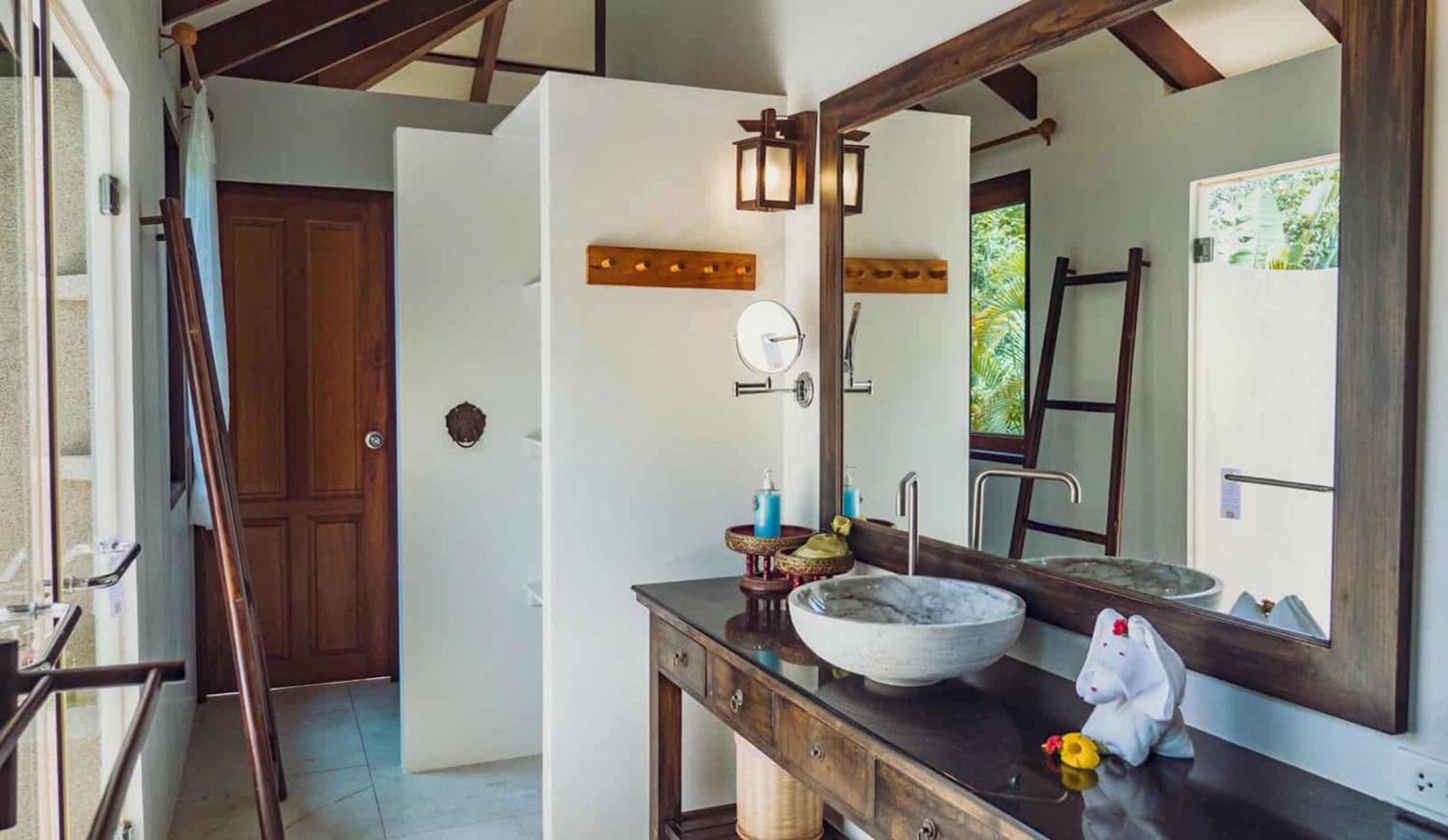 Koh Jum Beach Villas 