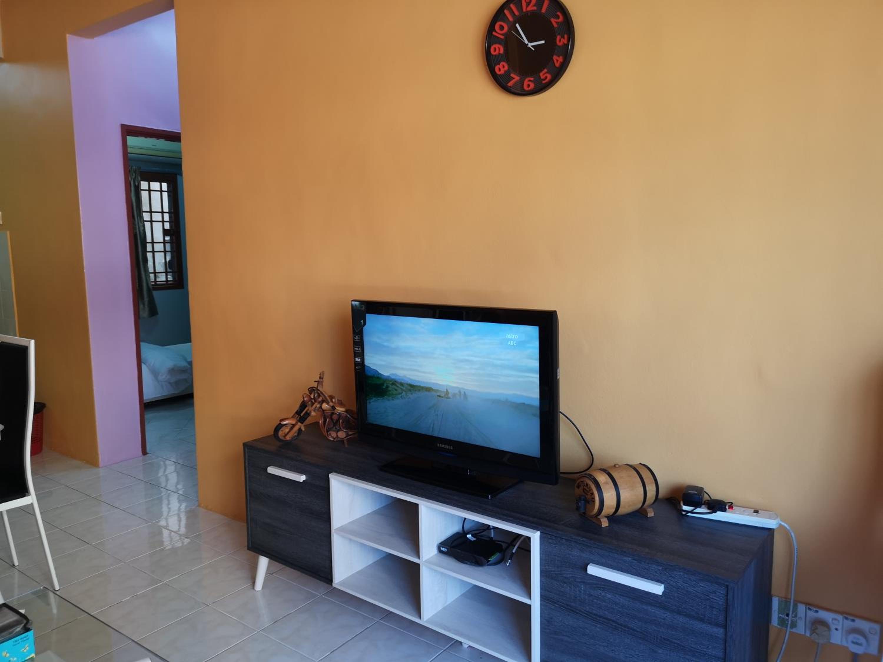 Photo 10