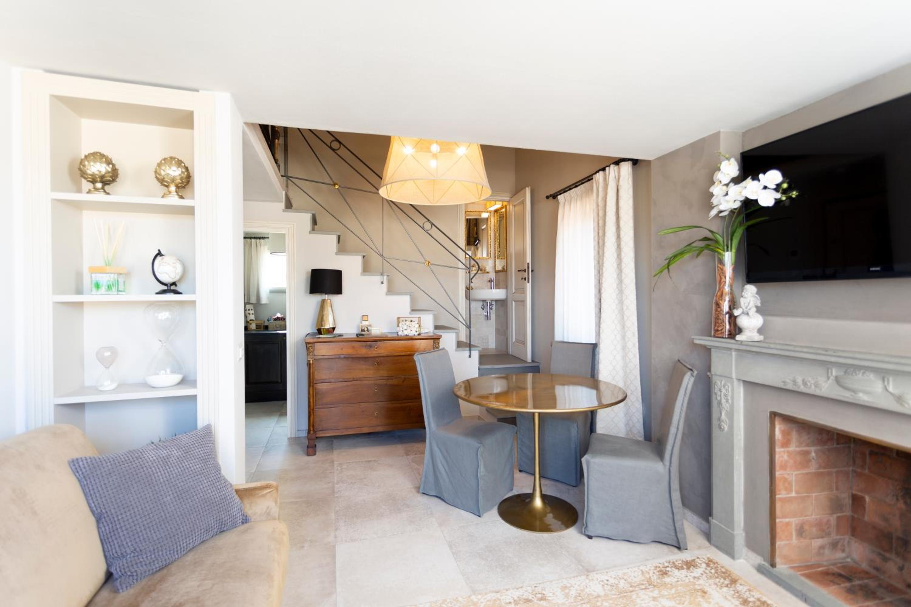 Il Cipresso Home Tower QK Costa 58