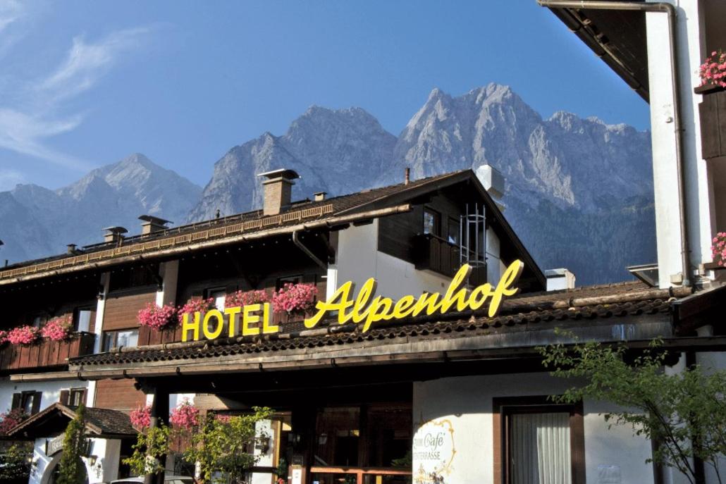 Hotel Alpenhof Grainau - Image 1