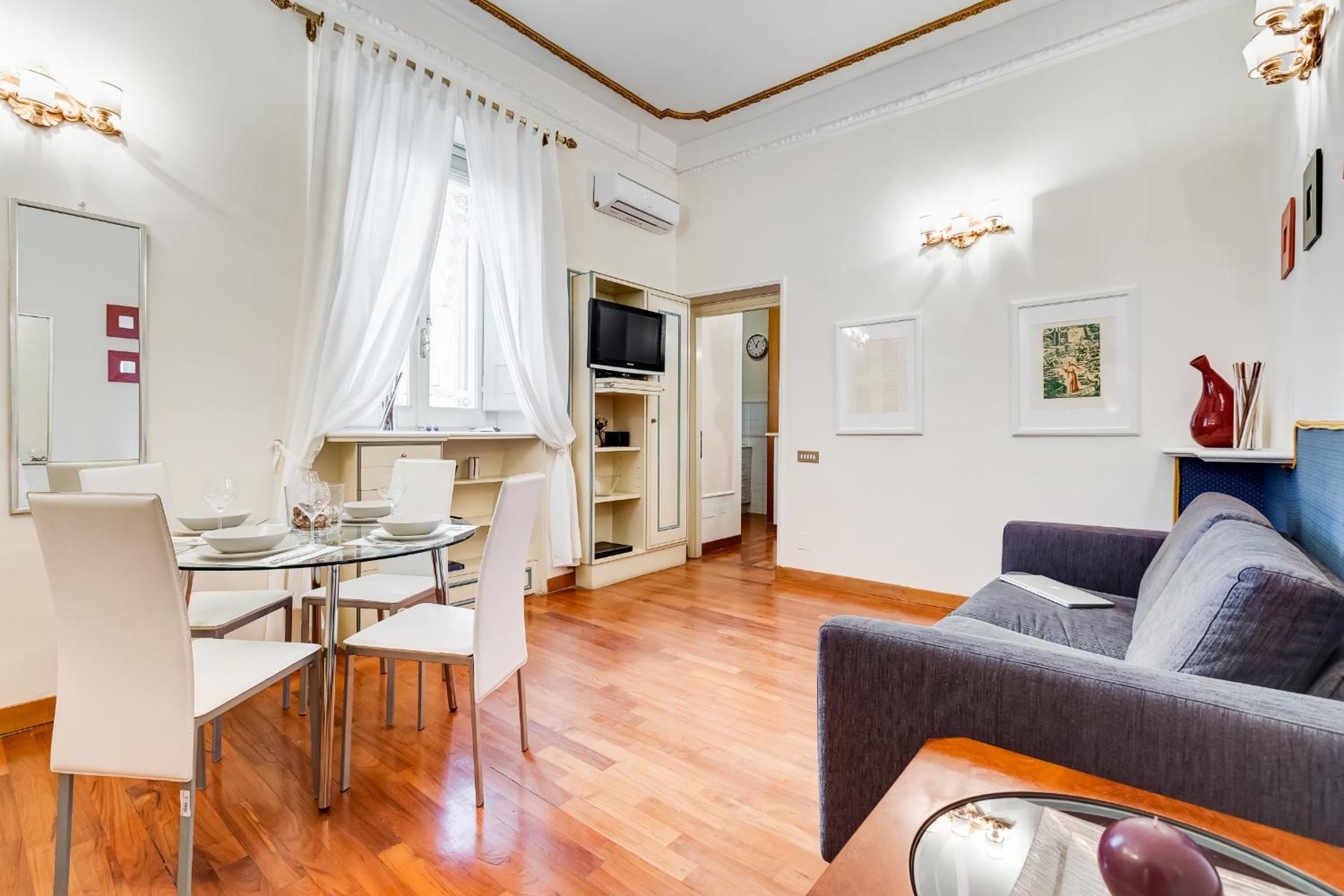 Elegant Apartment Rome