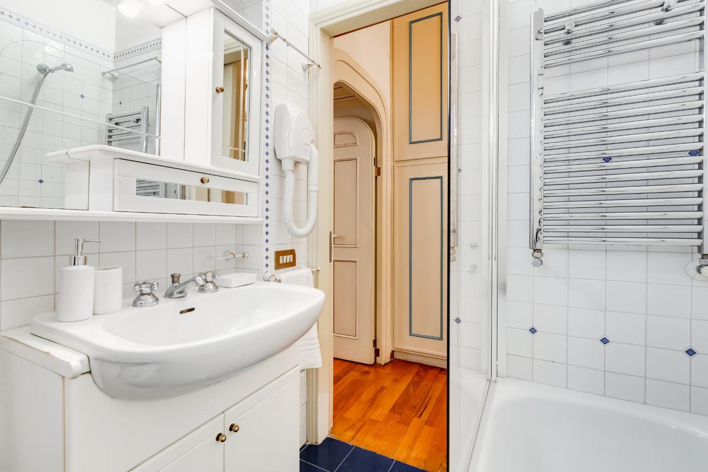 Elegant Apartment Rome