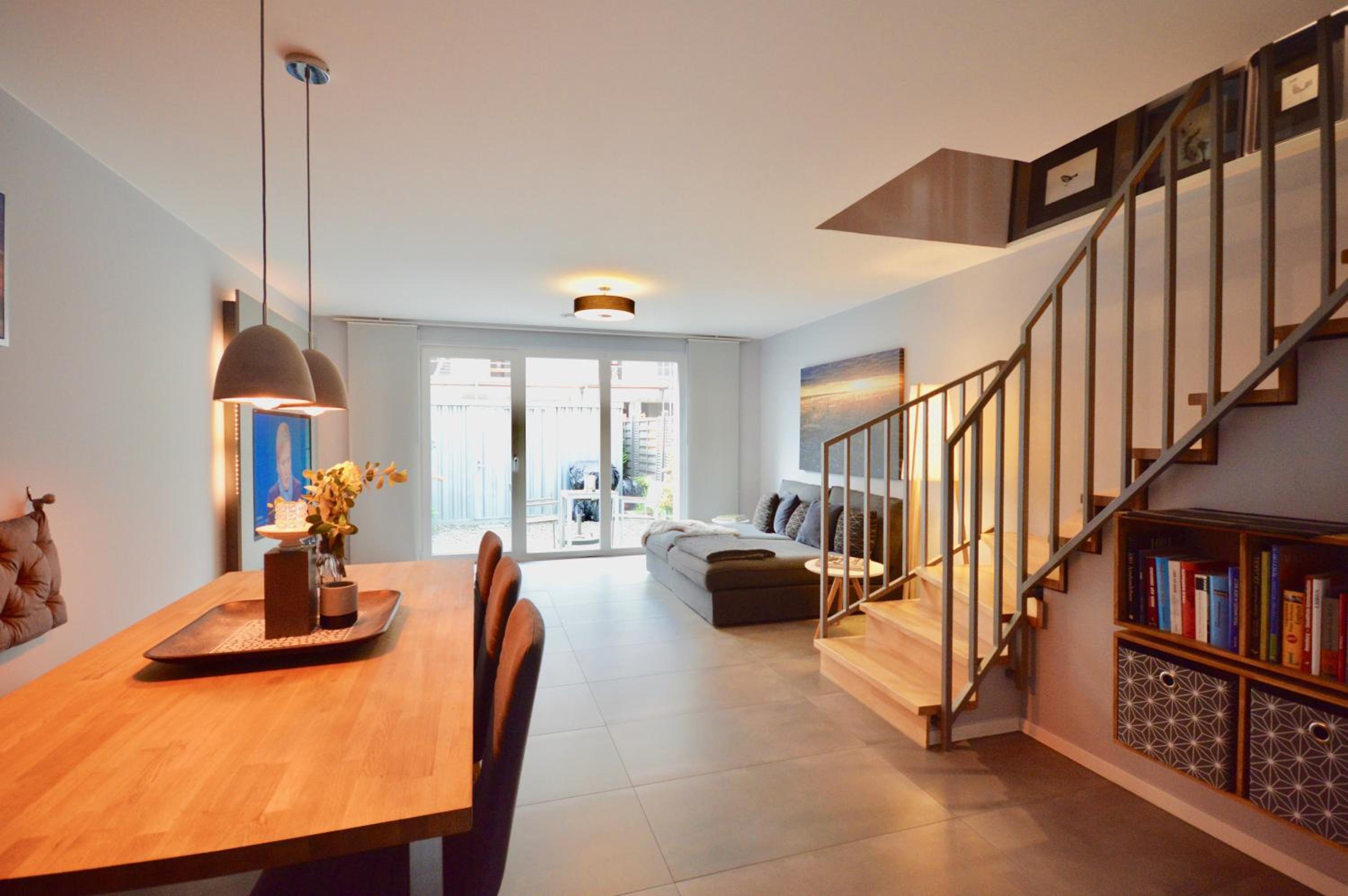 Urbaner Lifestyle im klimaneutralen Effizienzhaus view 3