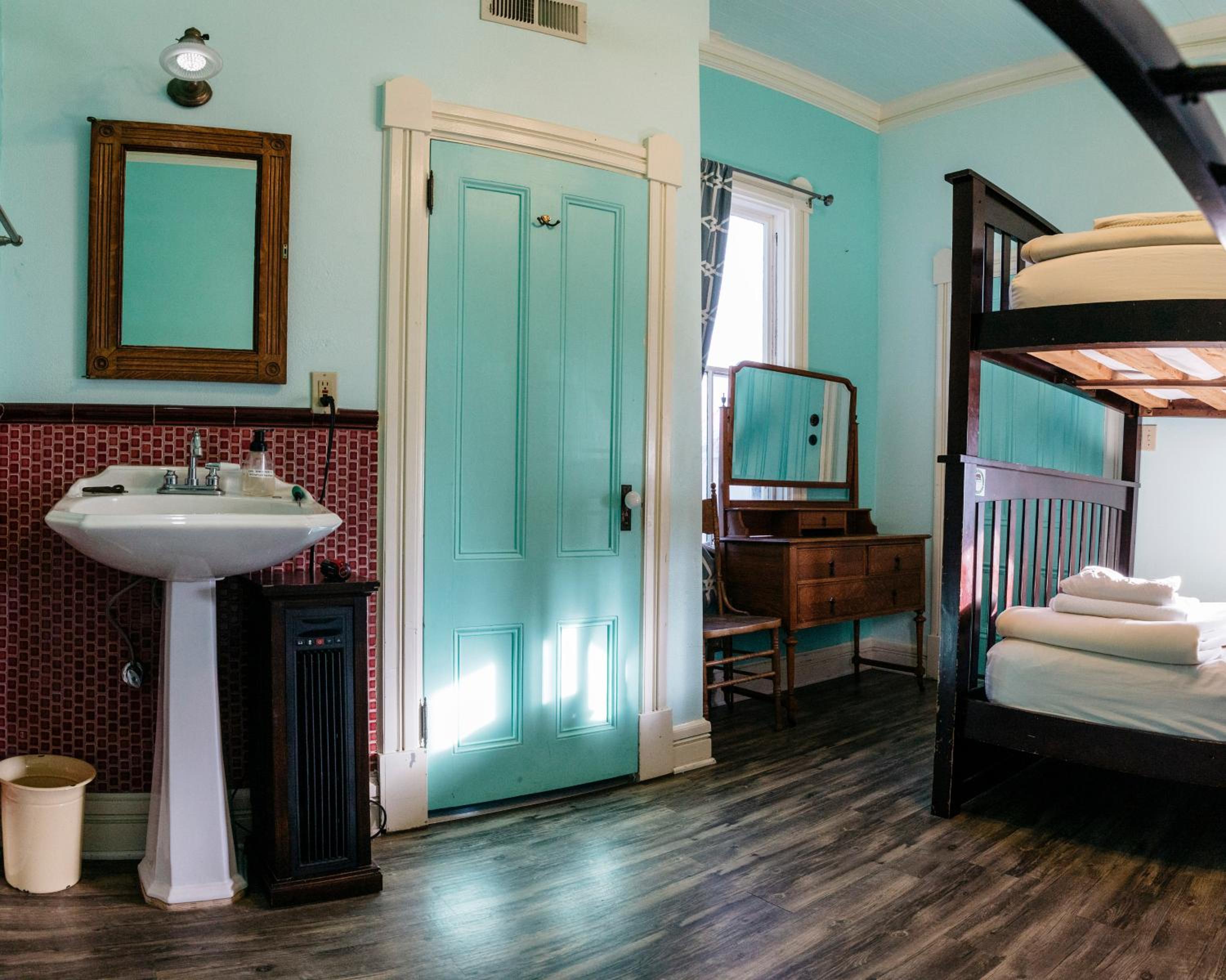 The Hostel California