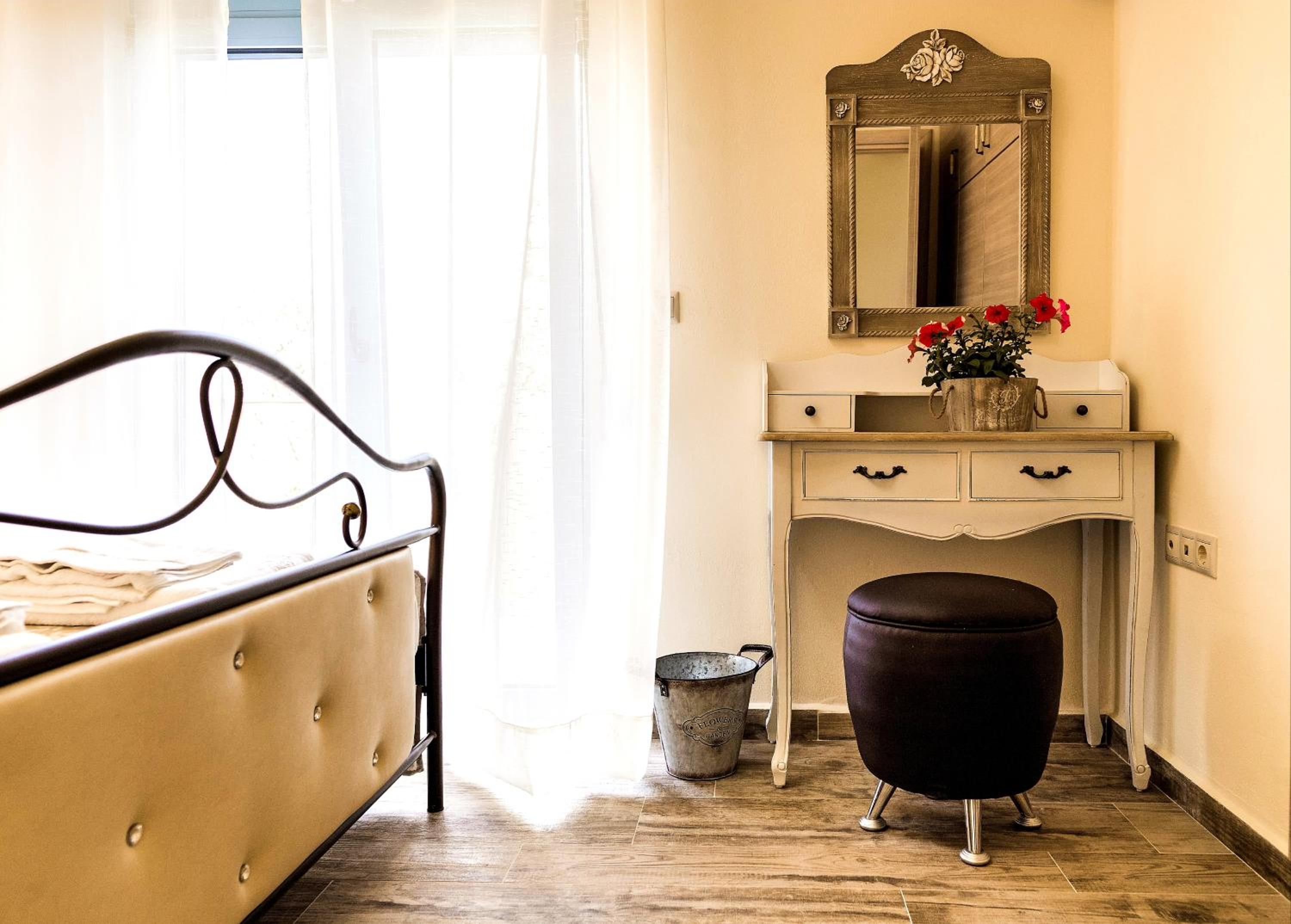 Lindos Vacations - Lindos Luxury Retro Villas - Property Image 8