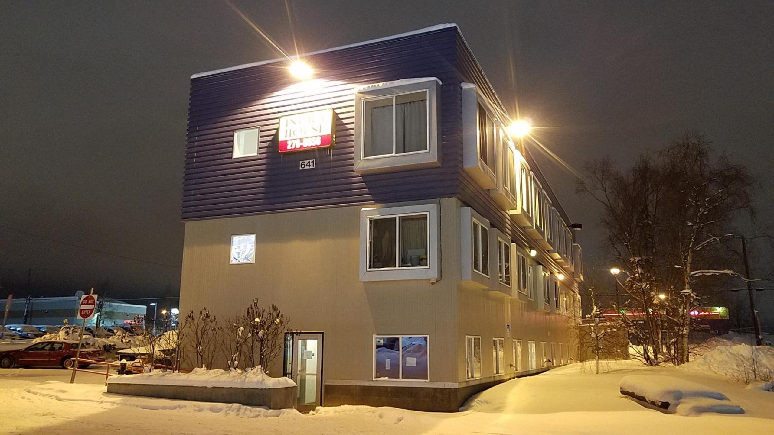 Ingra House Hotel