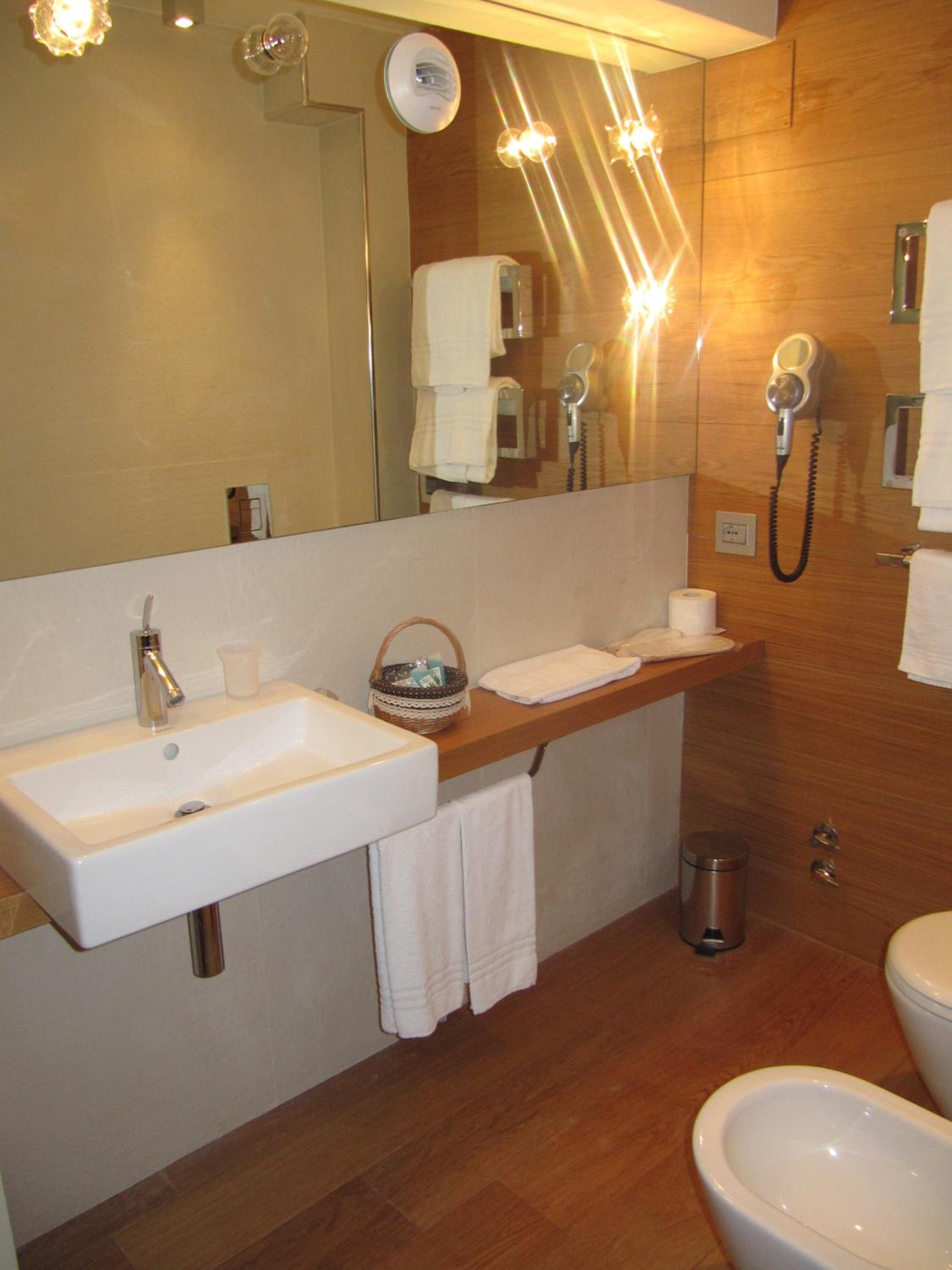 Mario's Garni en Pescocostanzo — bathroom