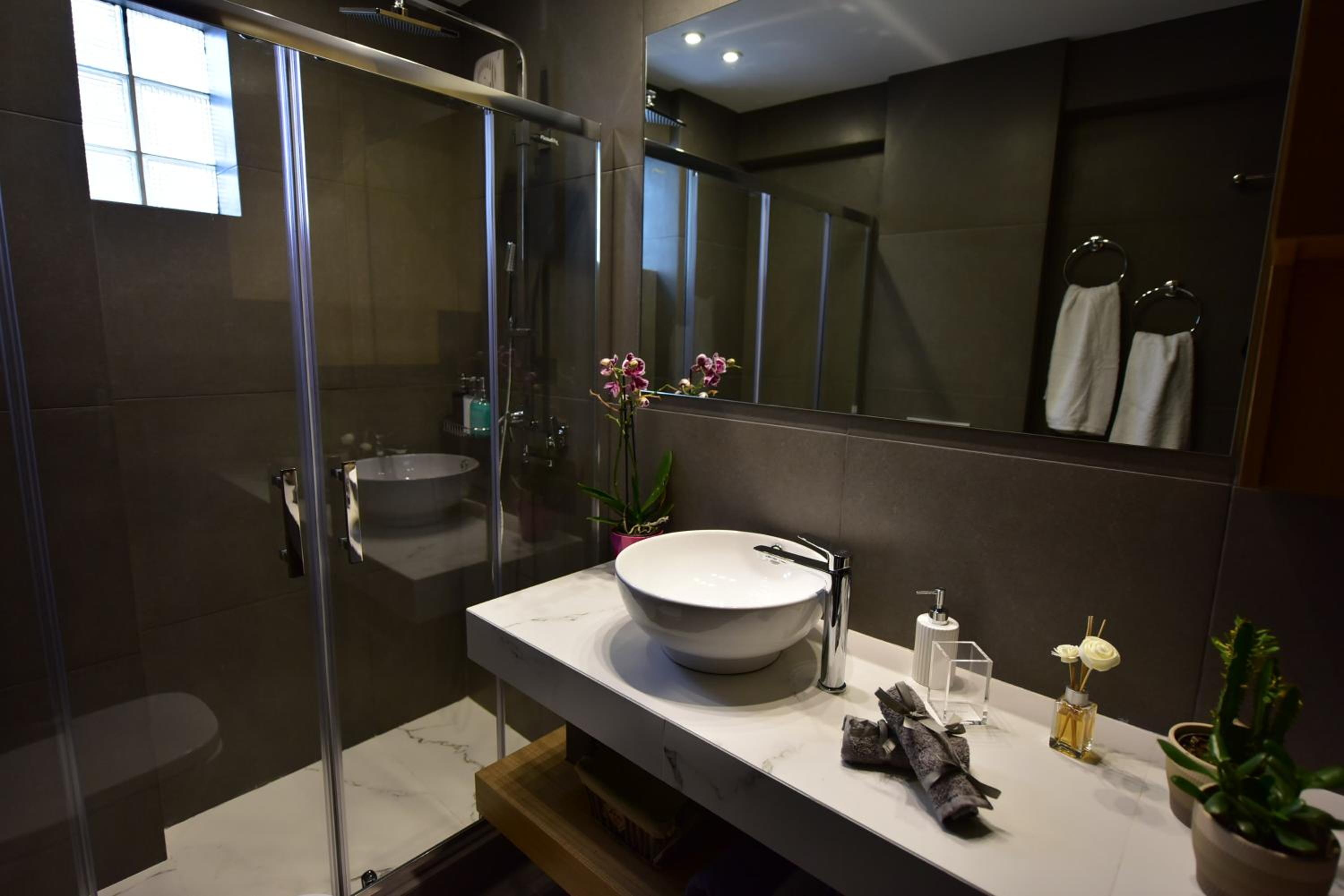 M&D Luxury Suites in central Athens