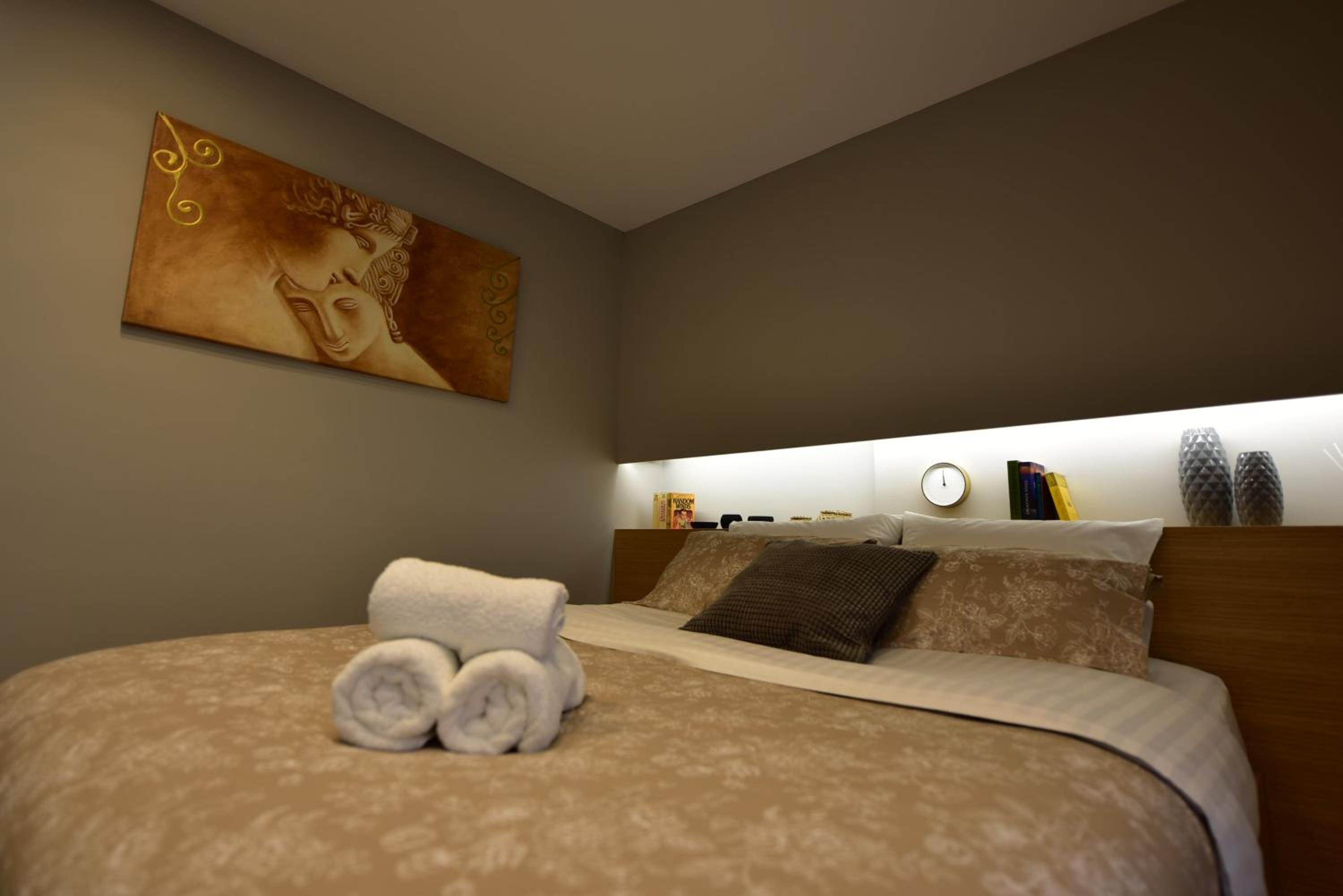 M&D Luxury Suites in central Athens