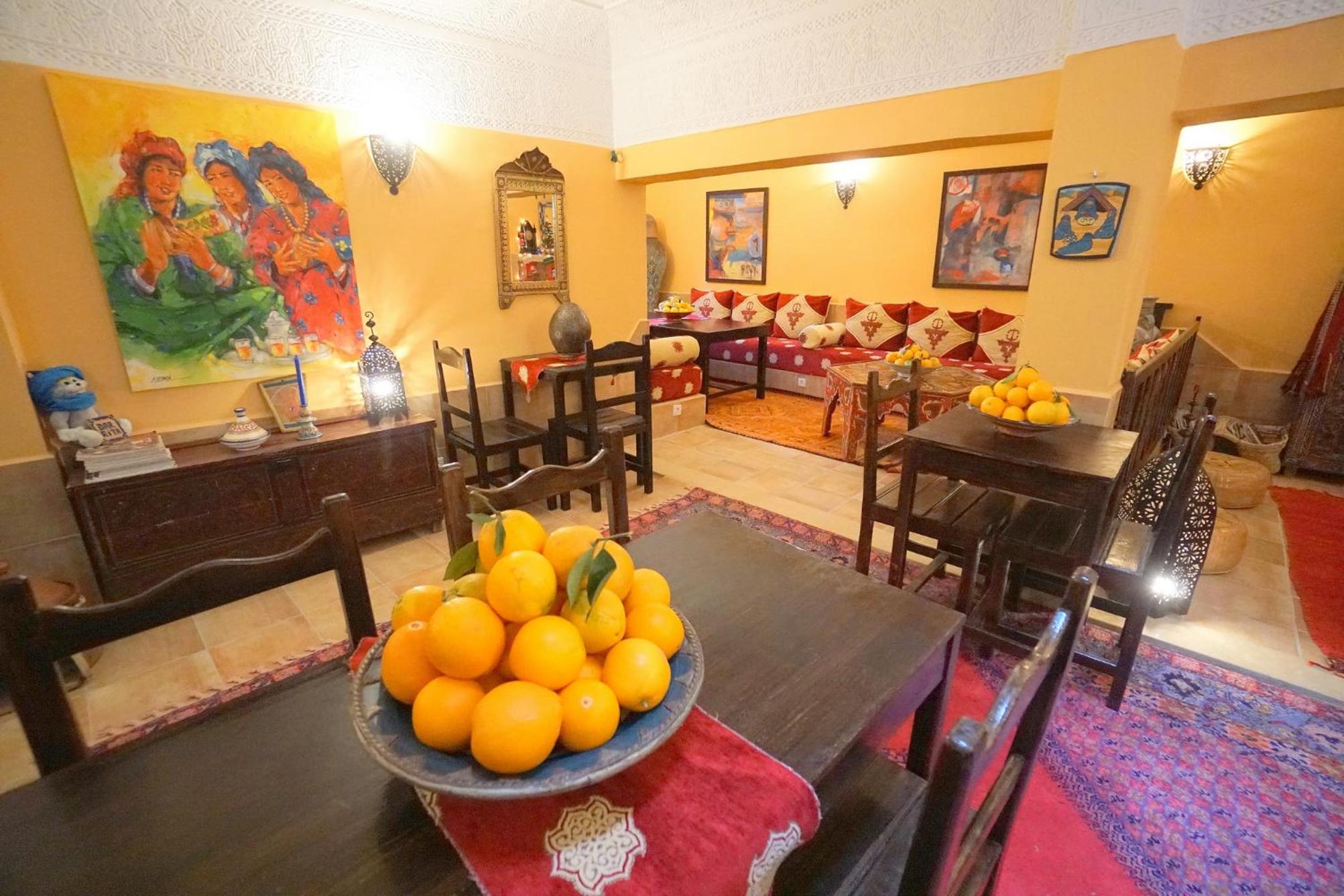 lounge