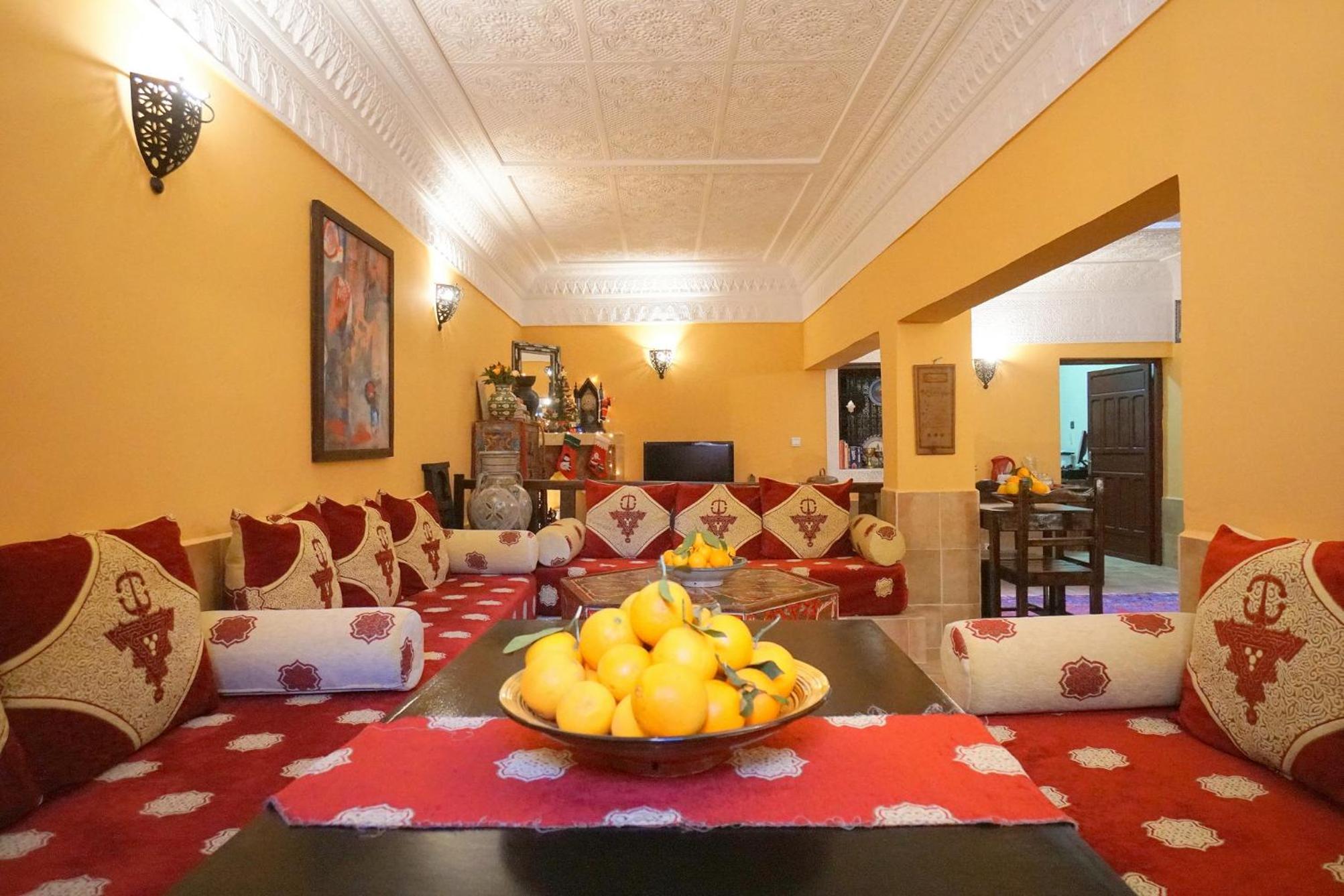 lounge
