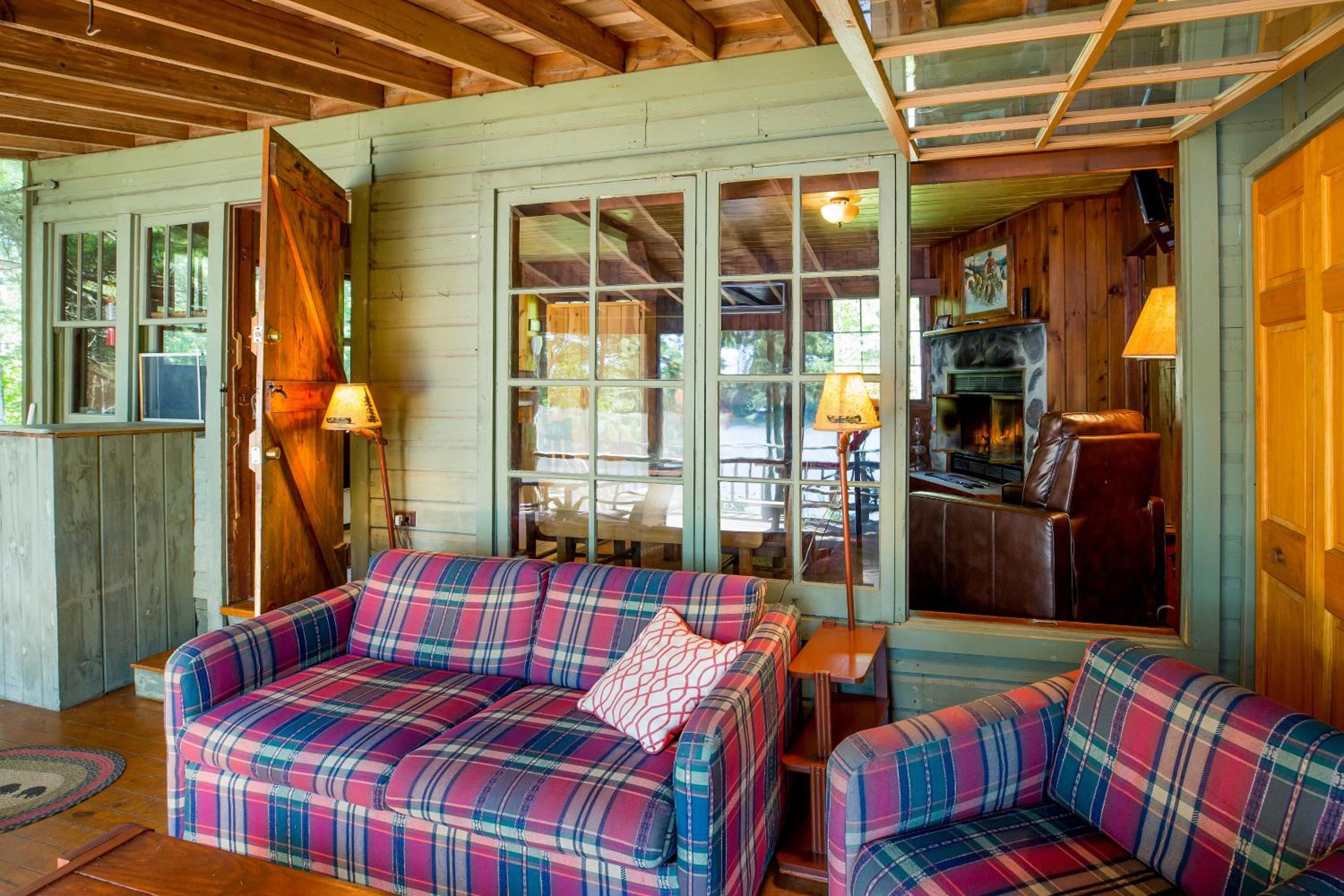Ludlow's Island Resort