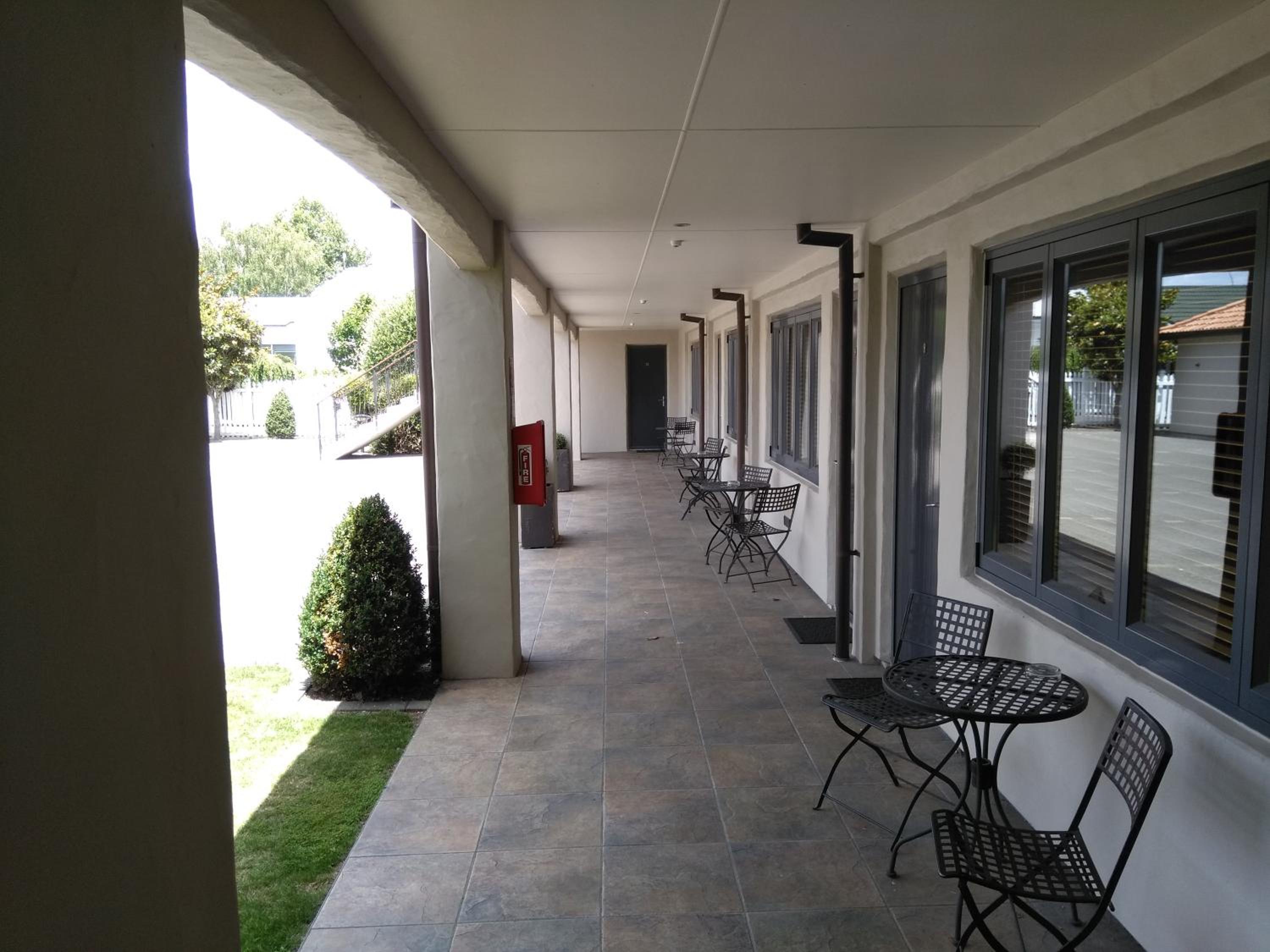 Harvest Lodge Motel