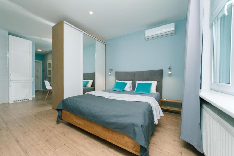 Happy apartment, warmth, comfort, turquoise view 2