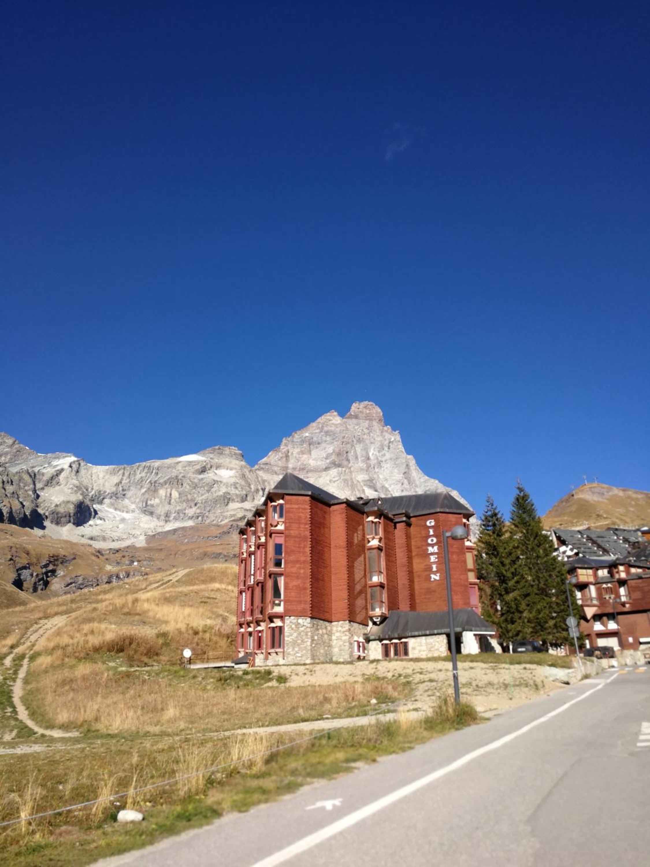 Flamma Apartment - Ski in & Ski Out view 4