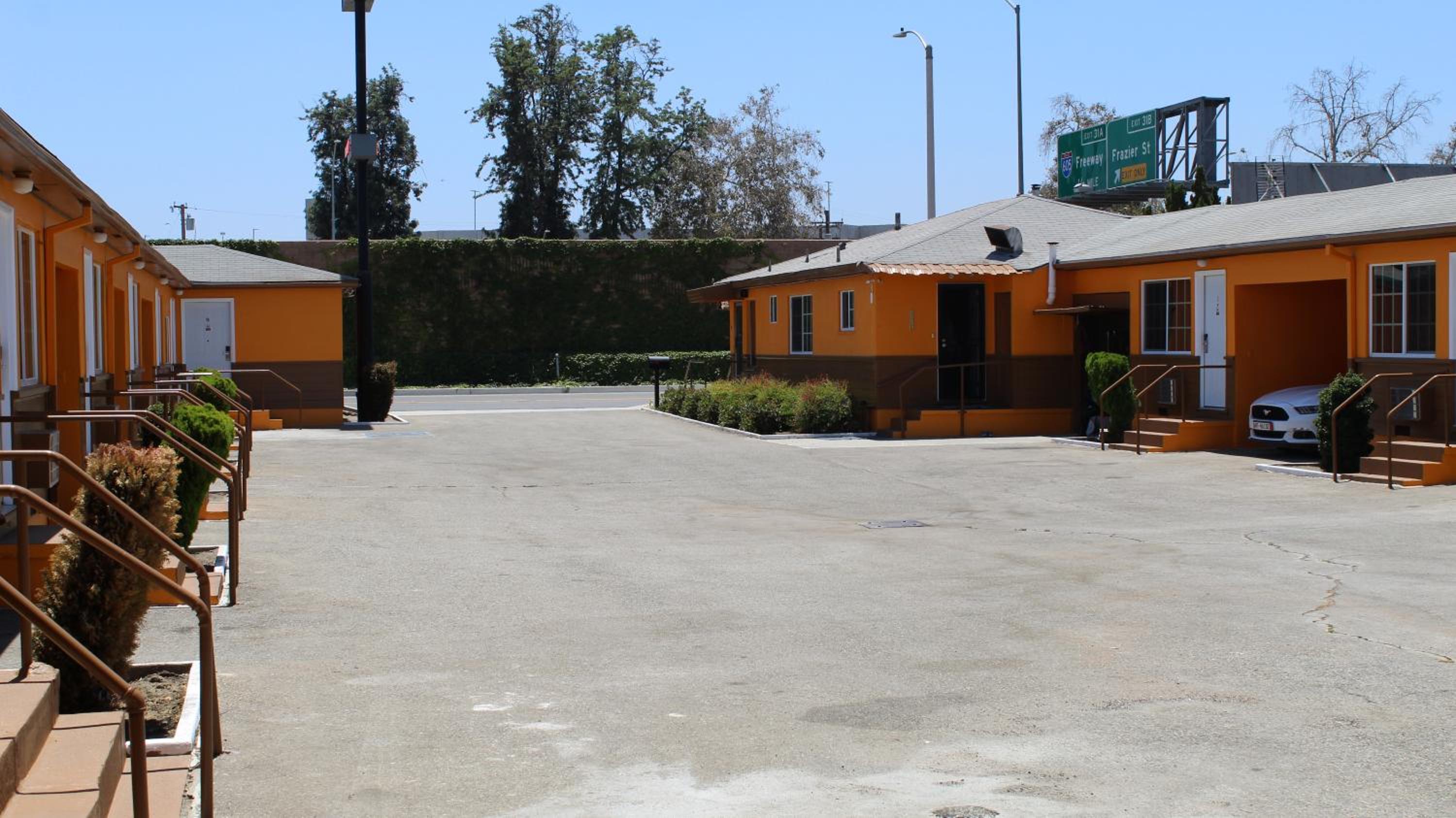 Aristocrat Motel - Property Image 9