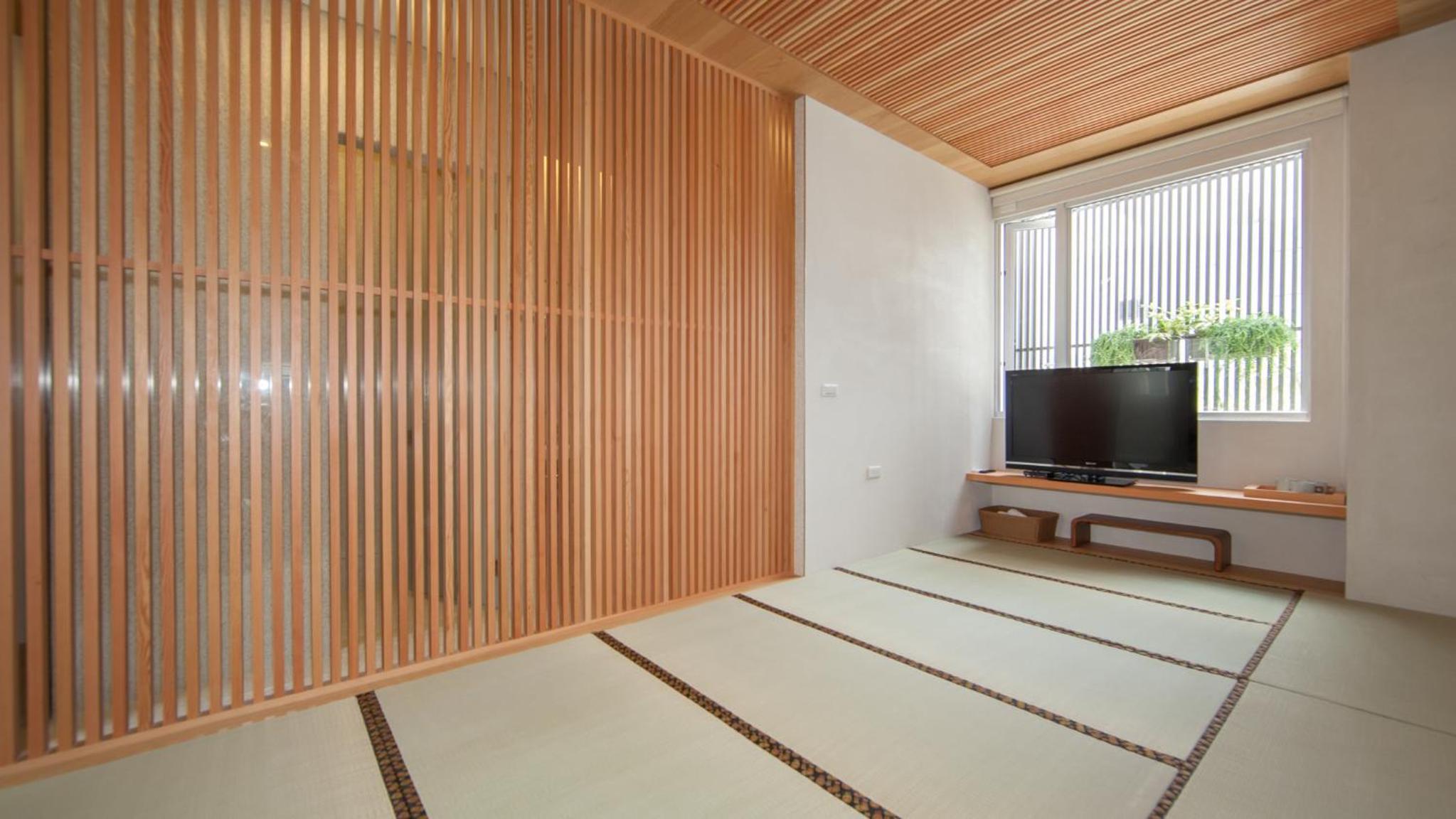 Wood Whispering Residence
