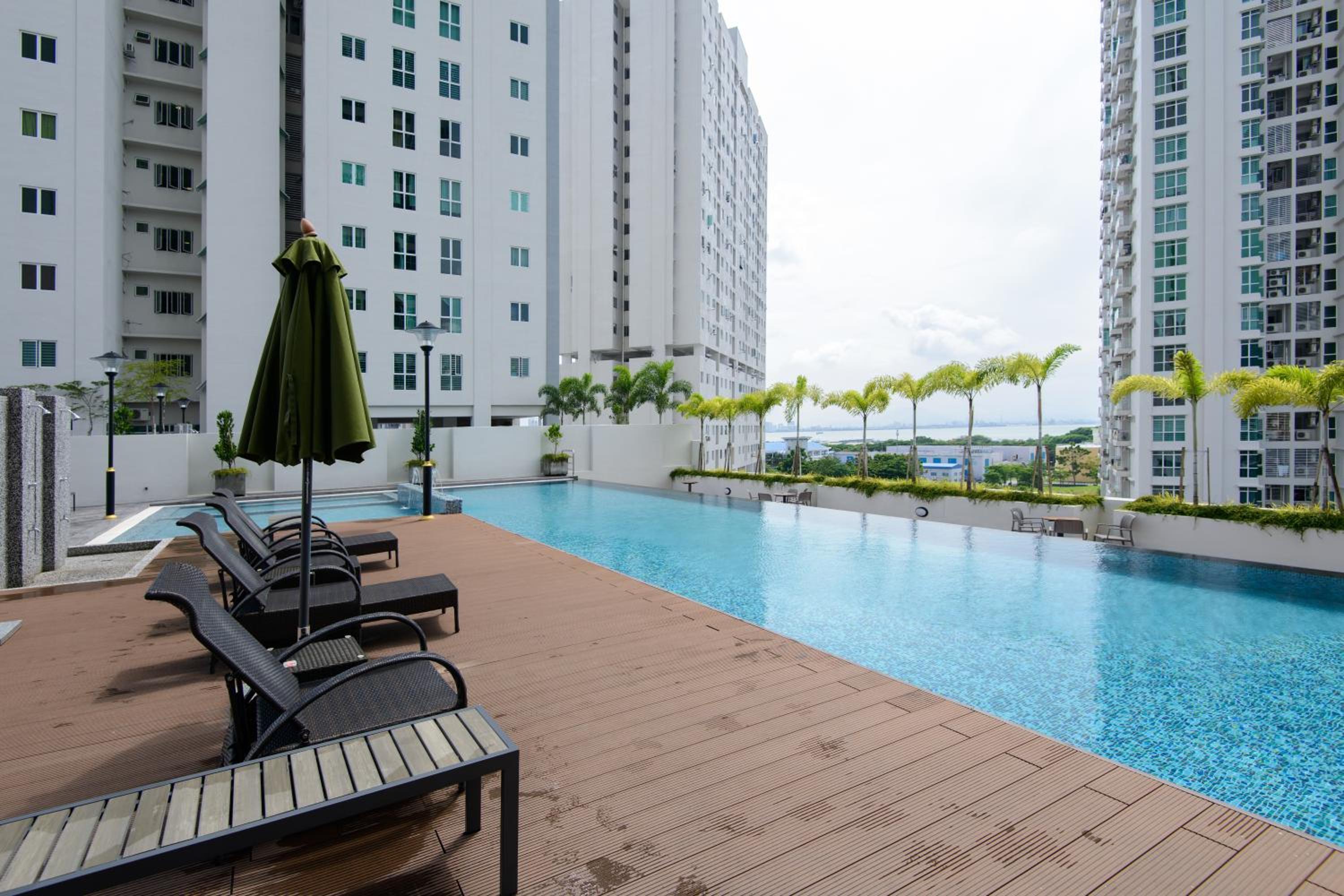 Straits Garden Suites, Georgetown photo 1