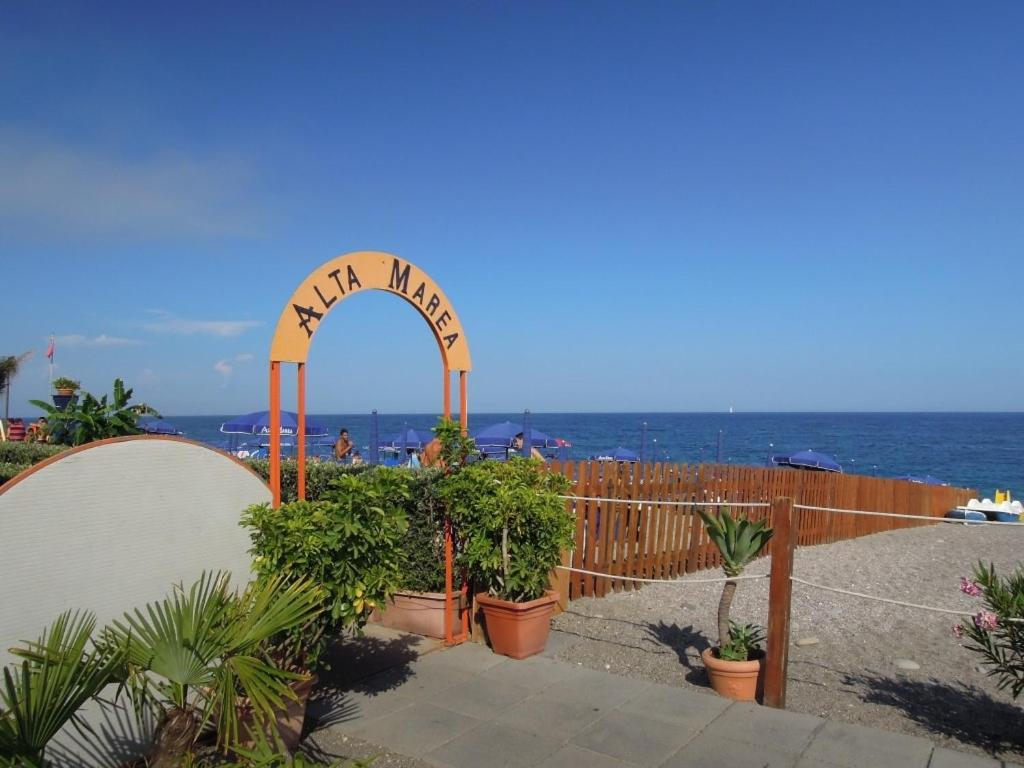 Appartamento In Riva Al Mare con Posto Auto E Disponibilità Bicicletta photo 1