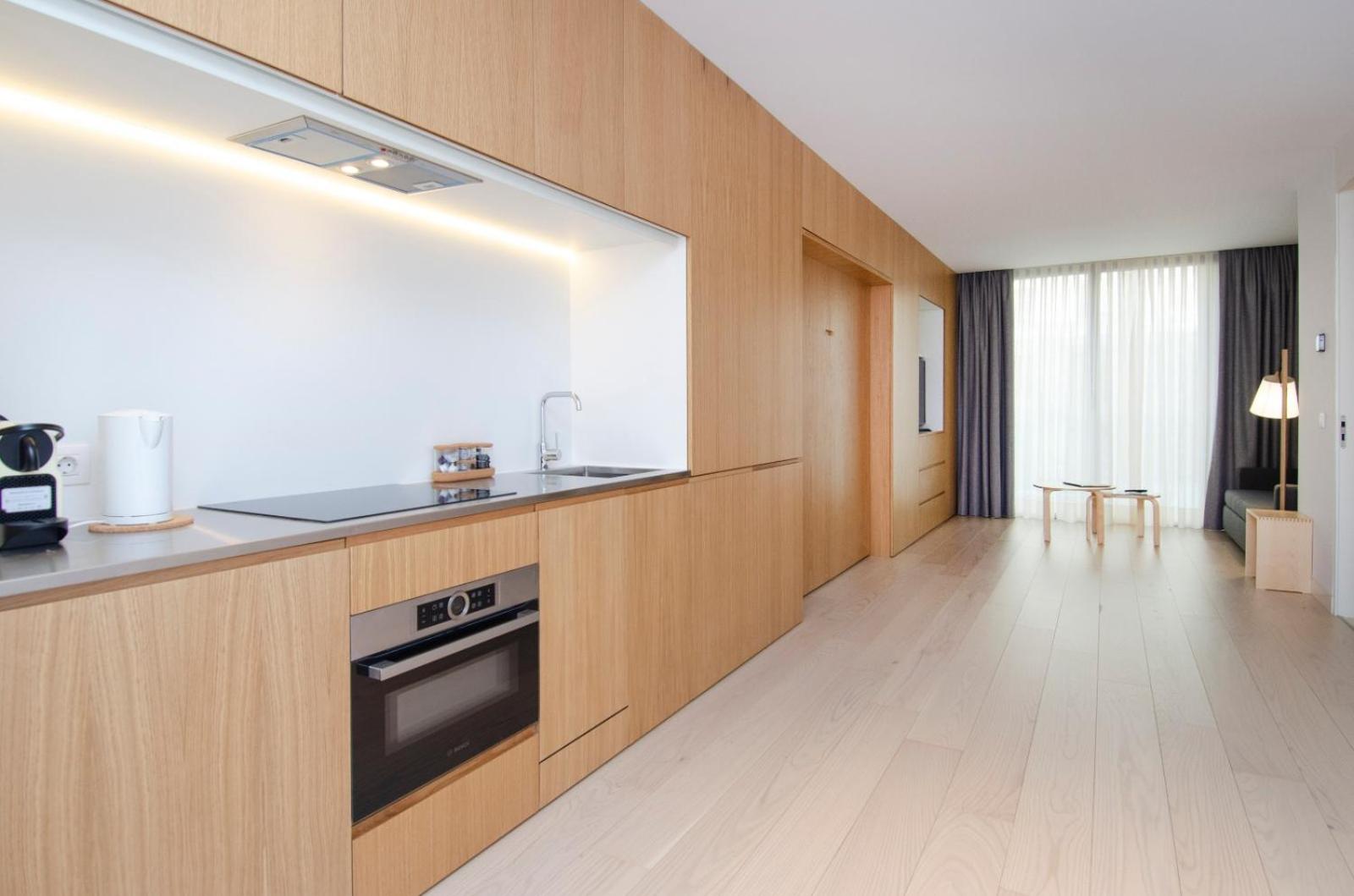 Edmond Vibes Barrio de Salamanca en Madrid — kitchen