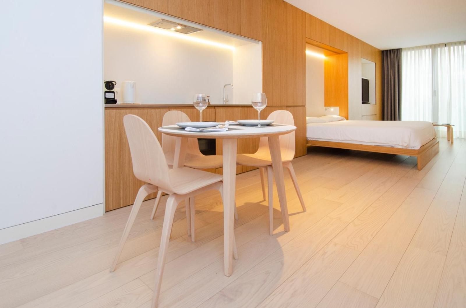 Edmond Vibes Barrio de Salamanca en Madrid — hotel room