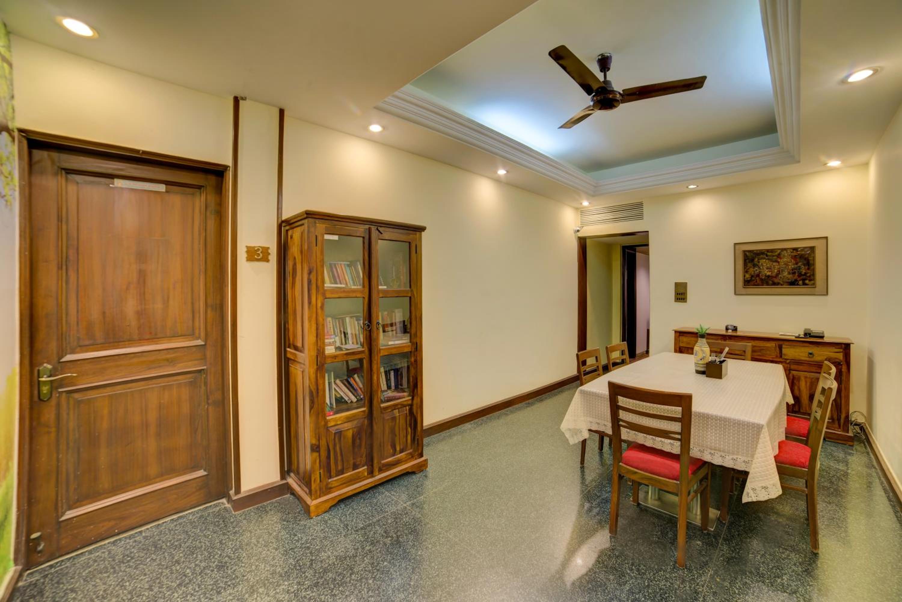 Cp Villa - Rooms with Patio