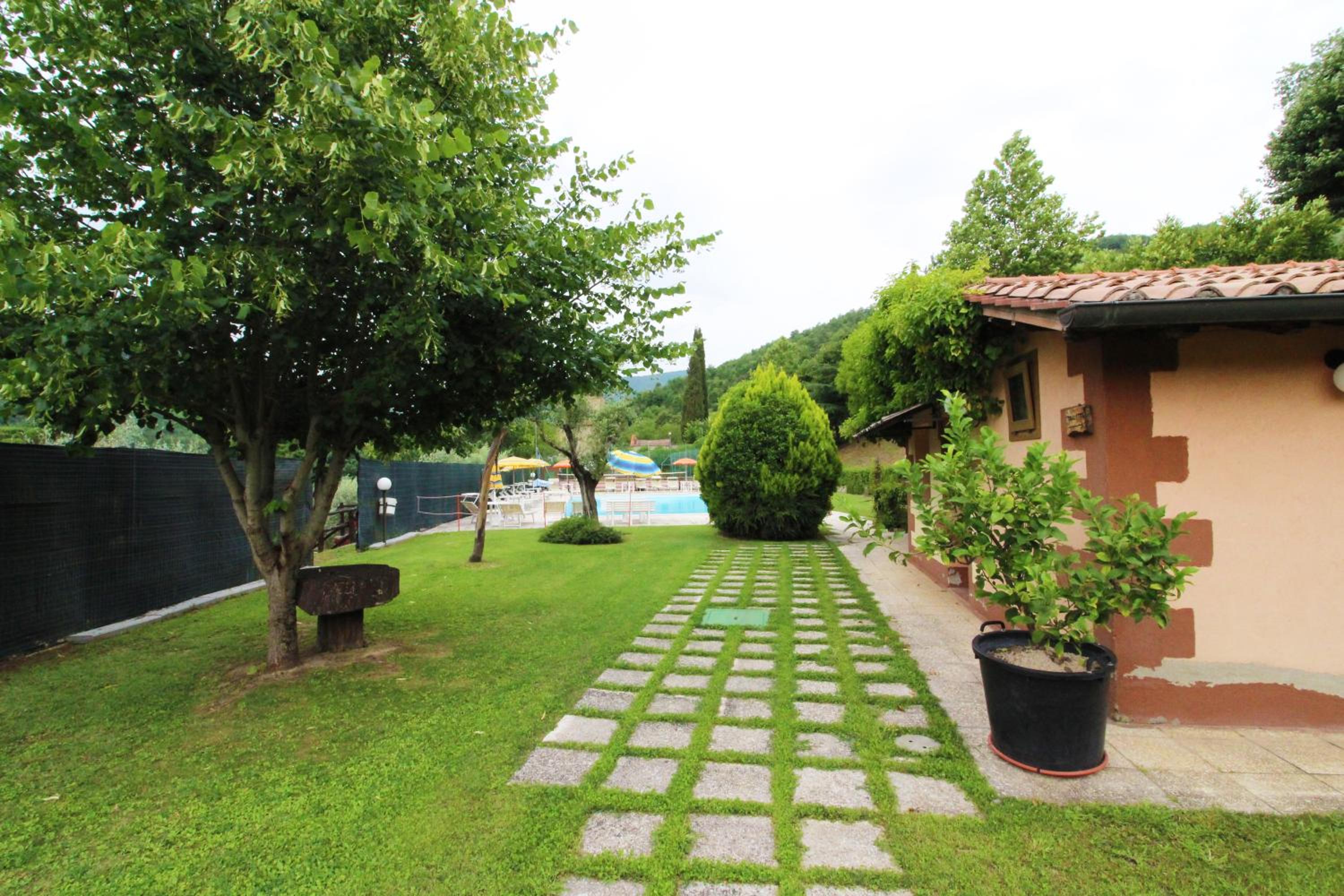 Casale Aiola view 5