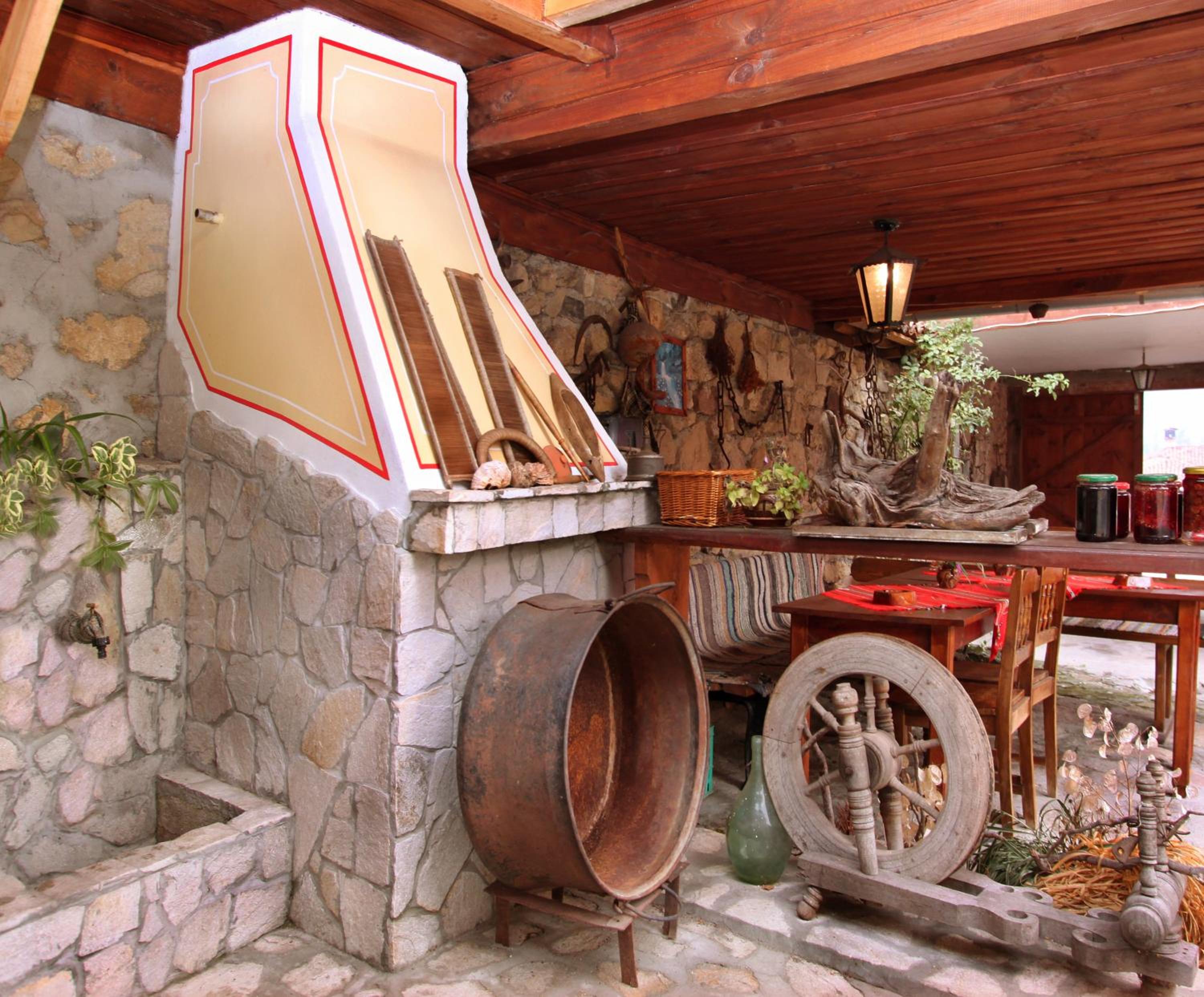 Nenchova Guest House