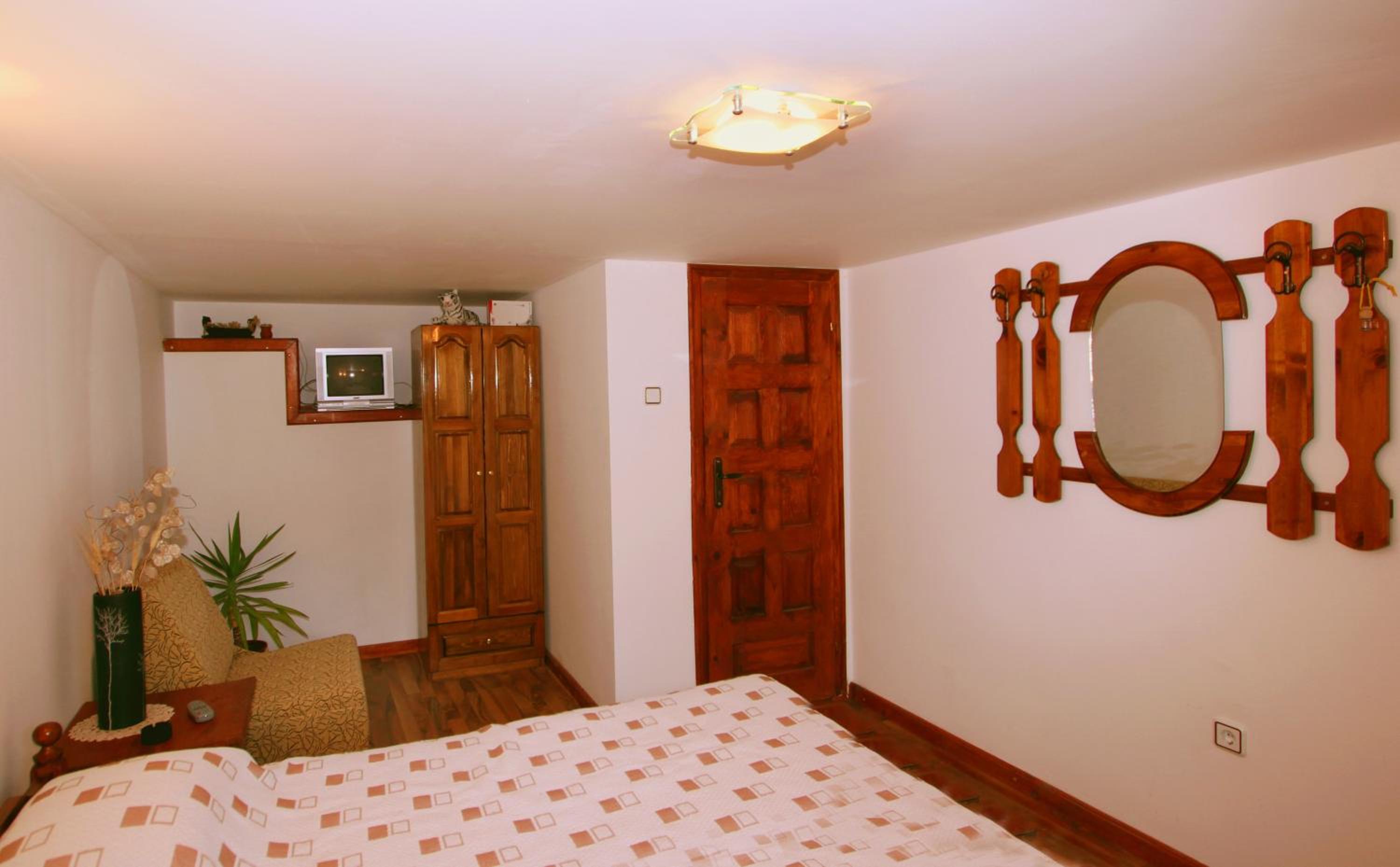 Nenchova Guest House