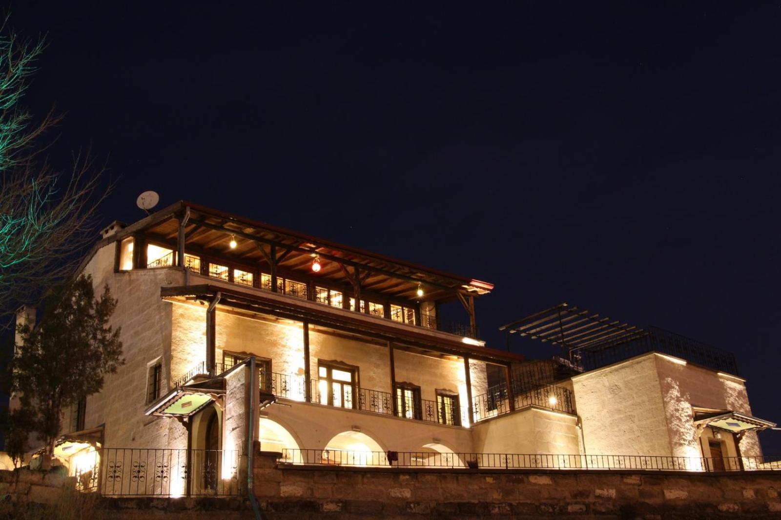 Hotel Bayer Stone House - Image 1