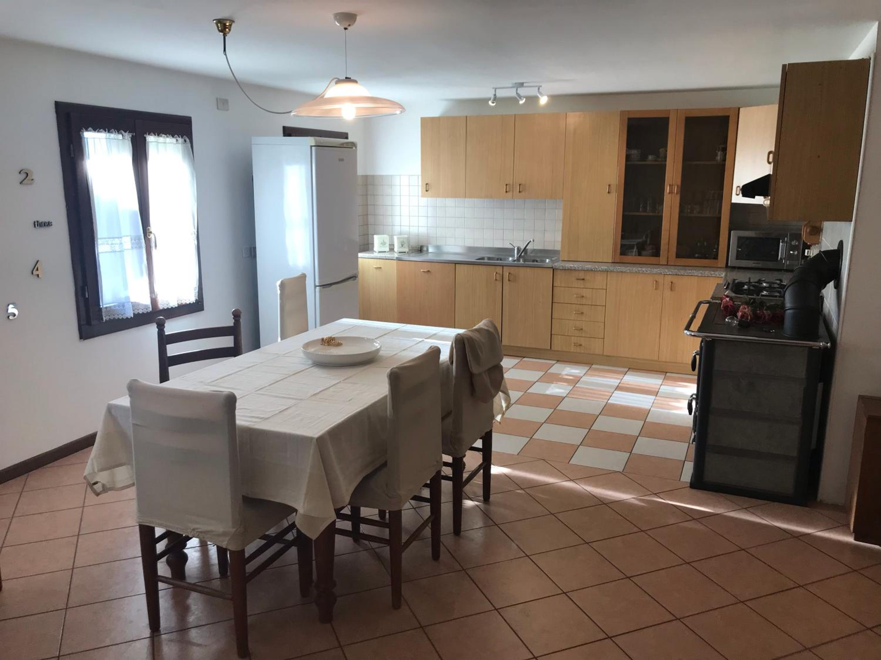 Casa Cortese en Gallio — kitchen