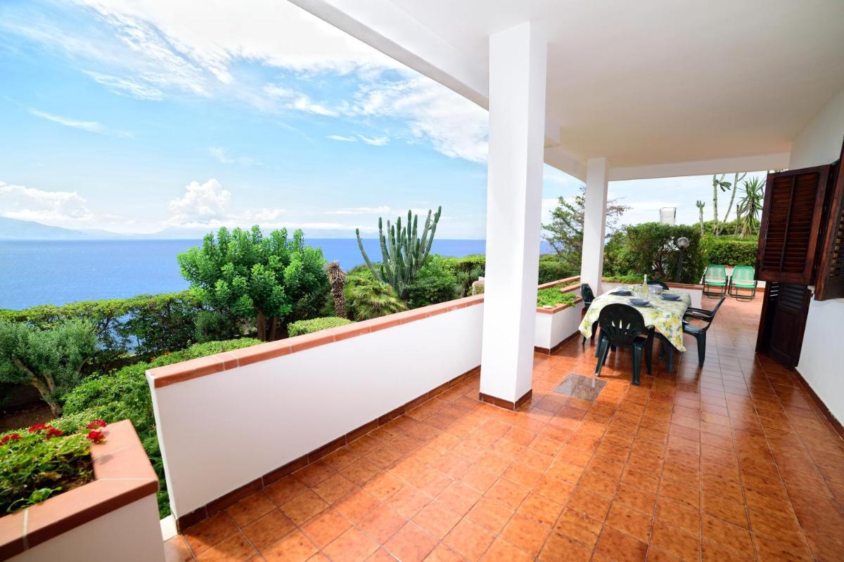 Villa Linda, Exceptional Sea-view photo 3