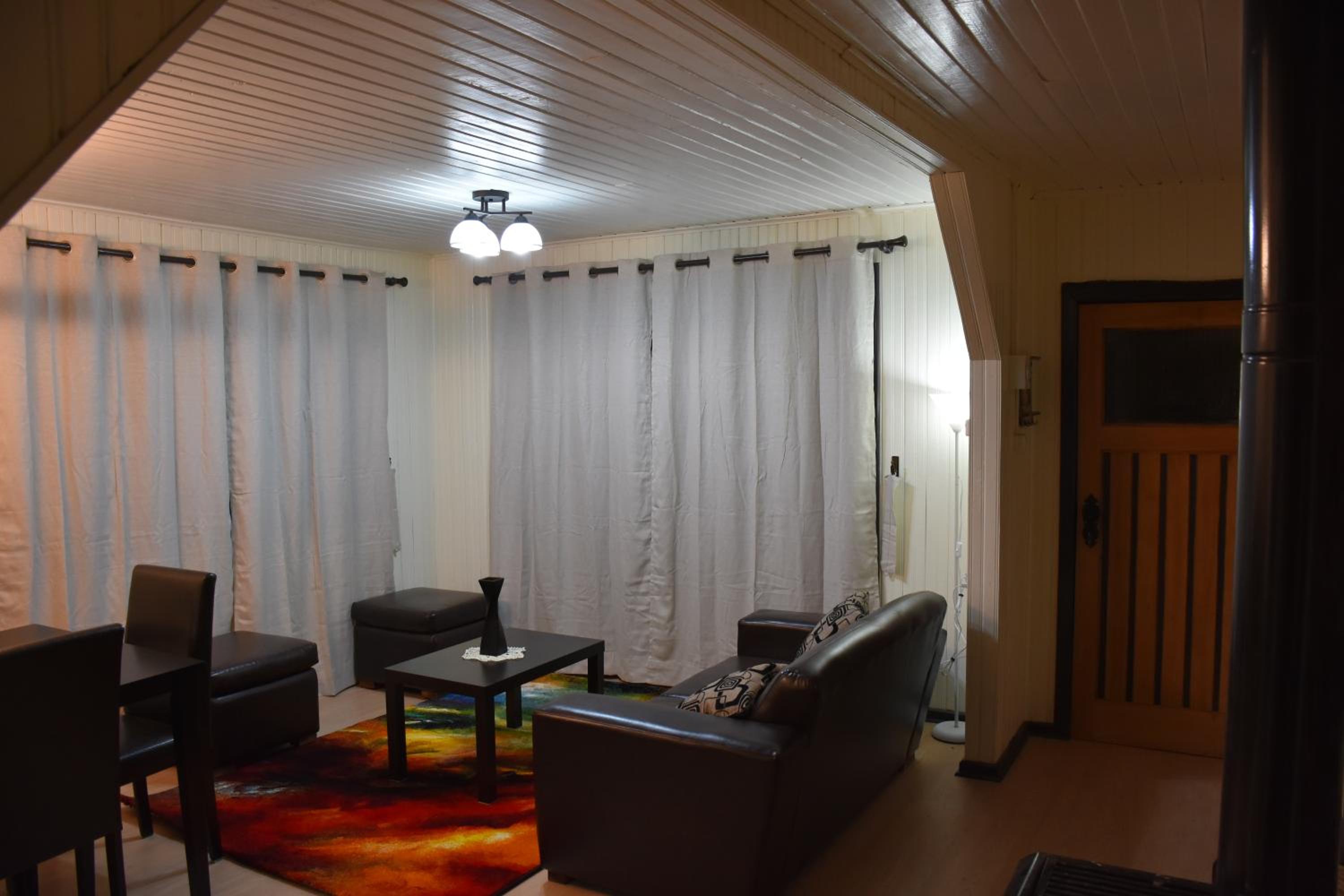 La Casita Amarilla
