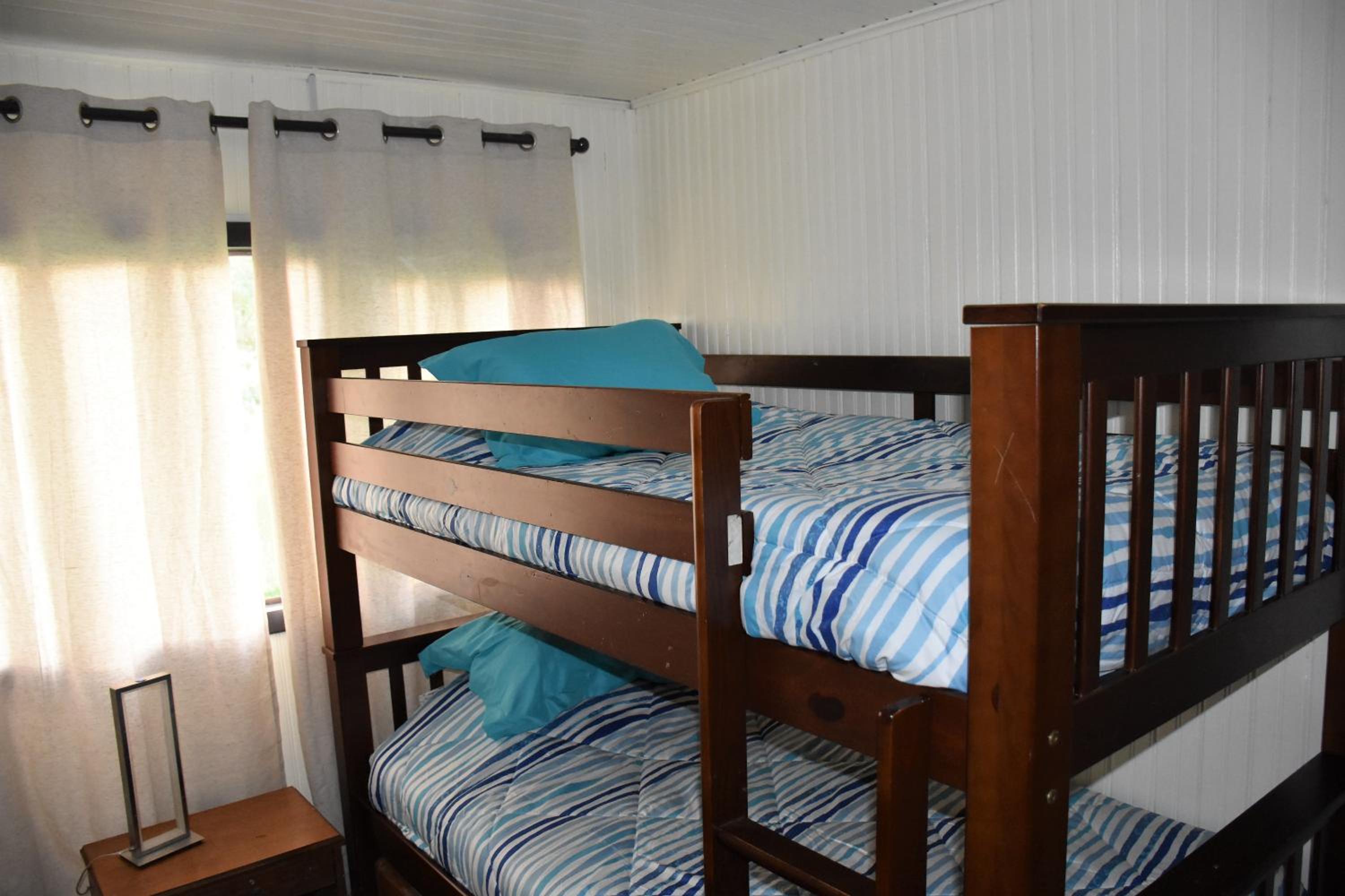 La Casita Amarilla