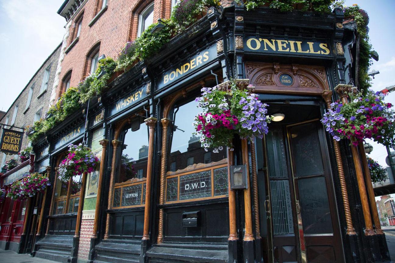 O'Neills Victorian Pub & Townhouse